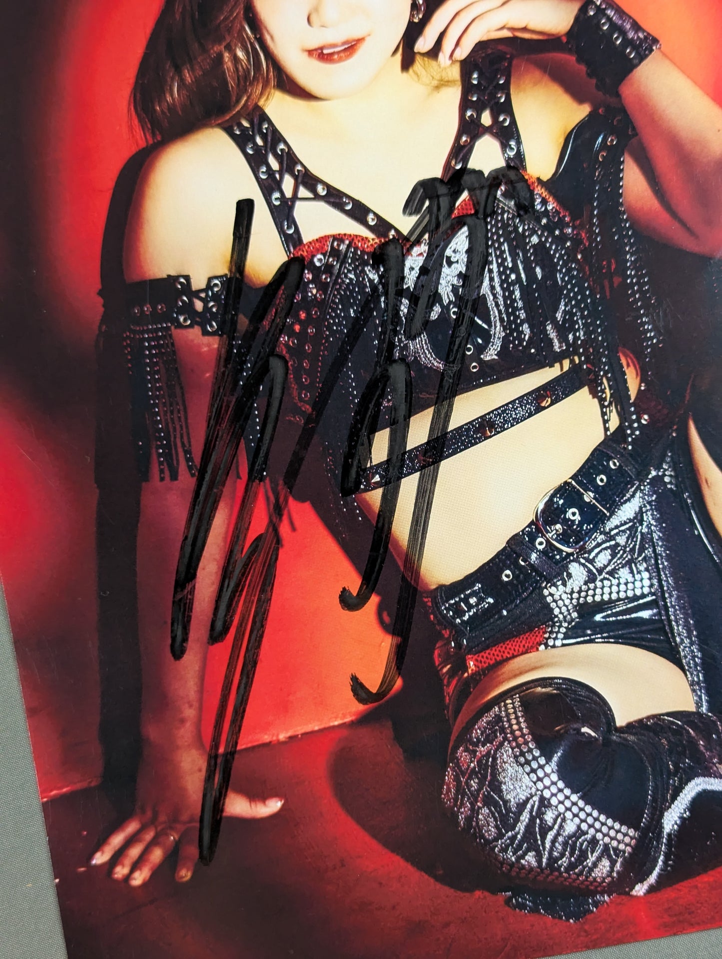 Suzu Suzuki hand signed autograph Starda Mu Pro-Photo (C-3)