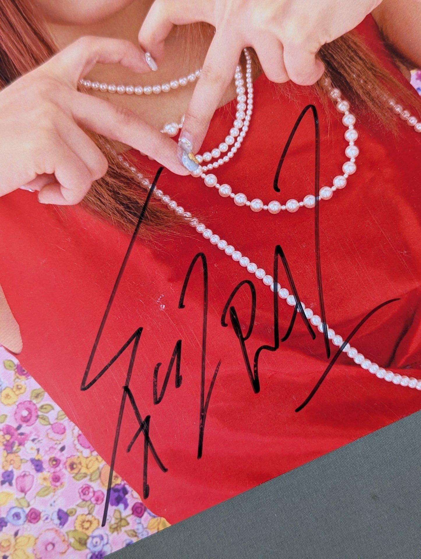 Io Shirai (Iyo Sky) hand signed autograph Pro-Photo (H-4)