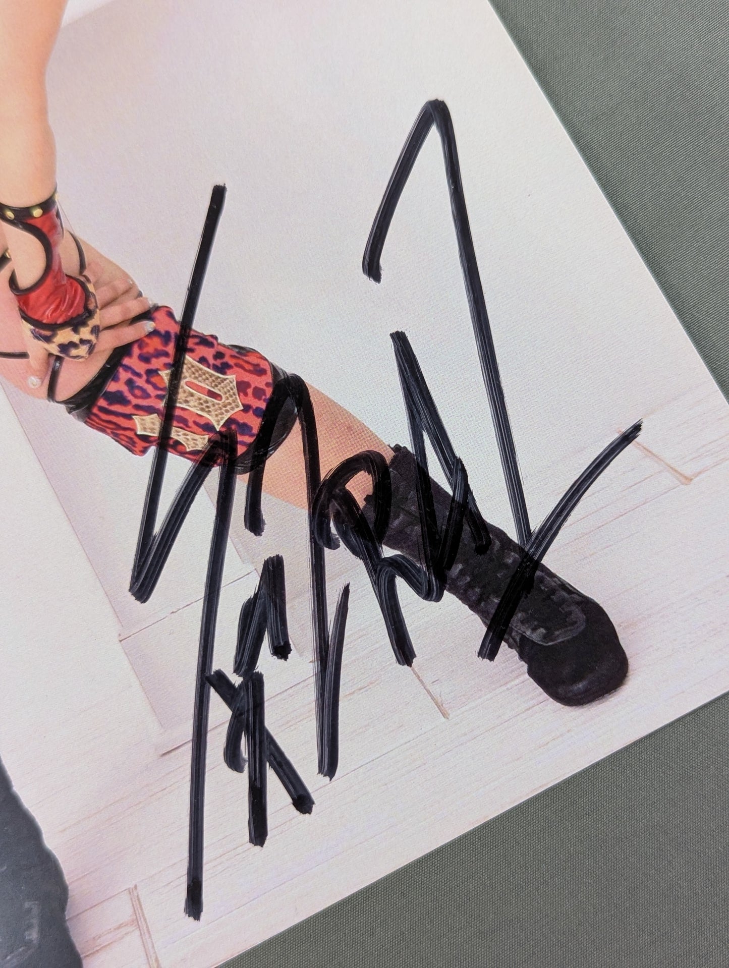★LAST MATCHE OF STARDOM★ Io Shirai (Iyo Sky) hand signed autograph Pro-Photo (H-6 )