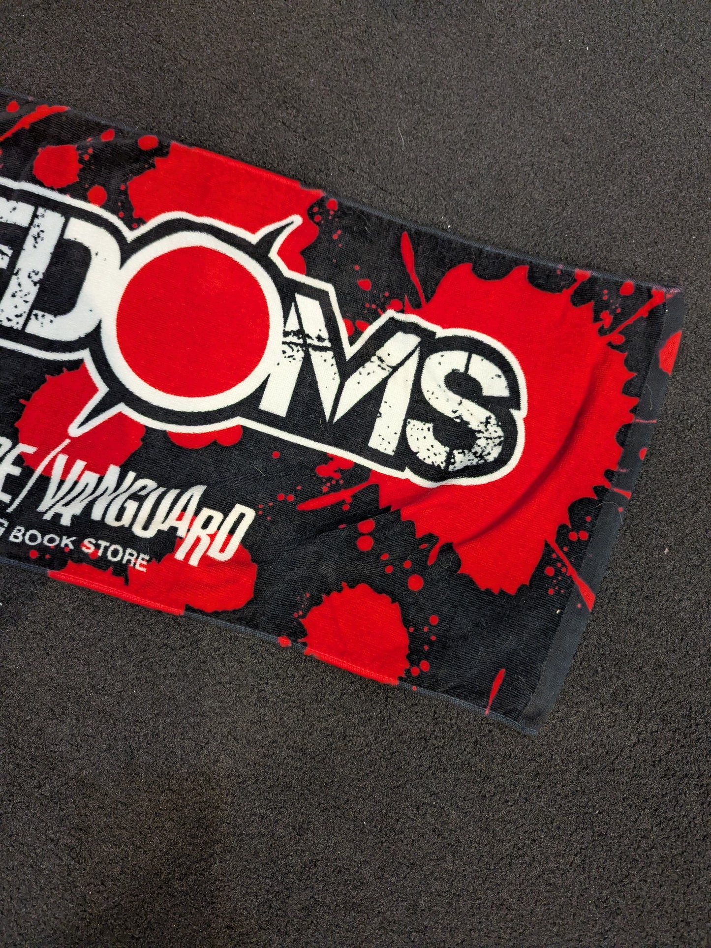 ★ Villevan Collaboration ★ FREEDOMS Face Towel (Black×Red)