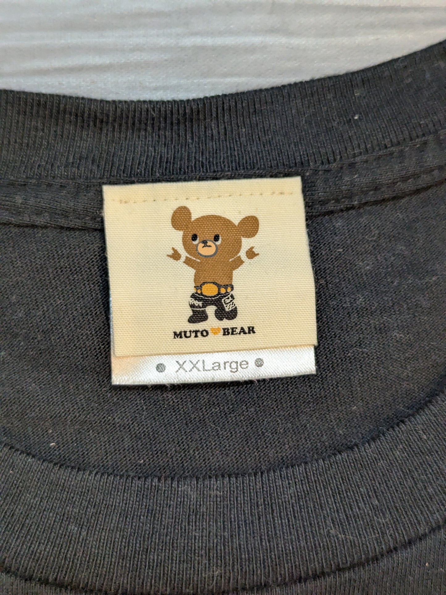 Great Muta 'Muta Bear' T-shirt (Pro Wrestling) LOVE/Black)