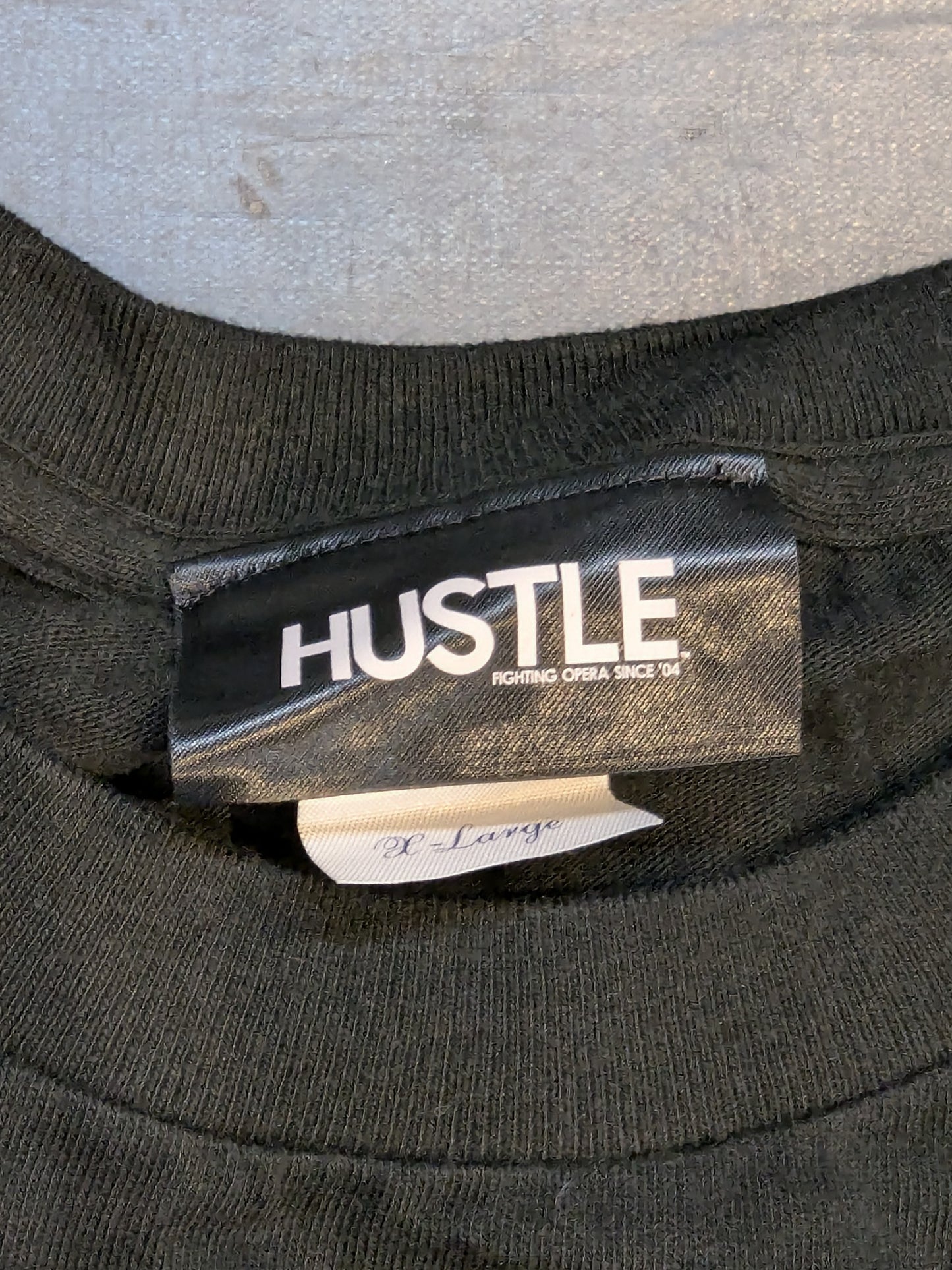 【hand signed autograph】 Tiger Jeet Singh " Hustle Illustration T-Shirt