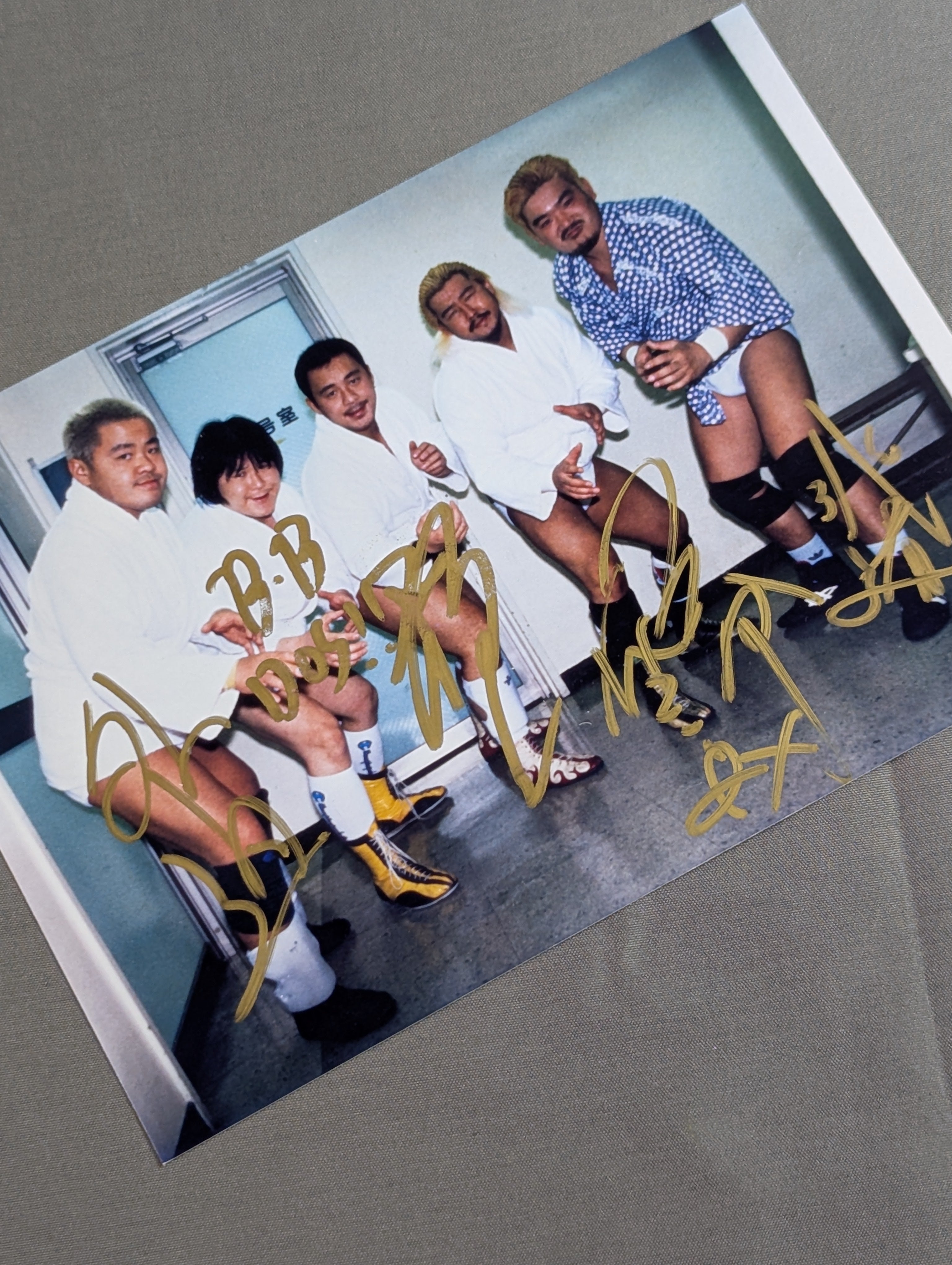 直筆サイン入り】FMW ブリーフブラザース 生写真 – 闘道館