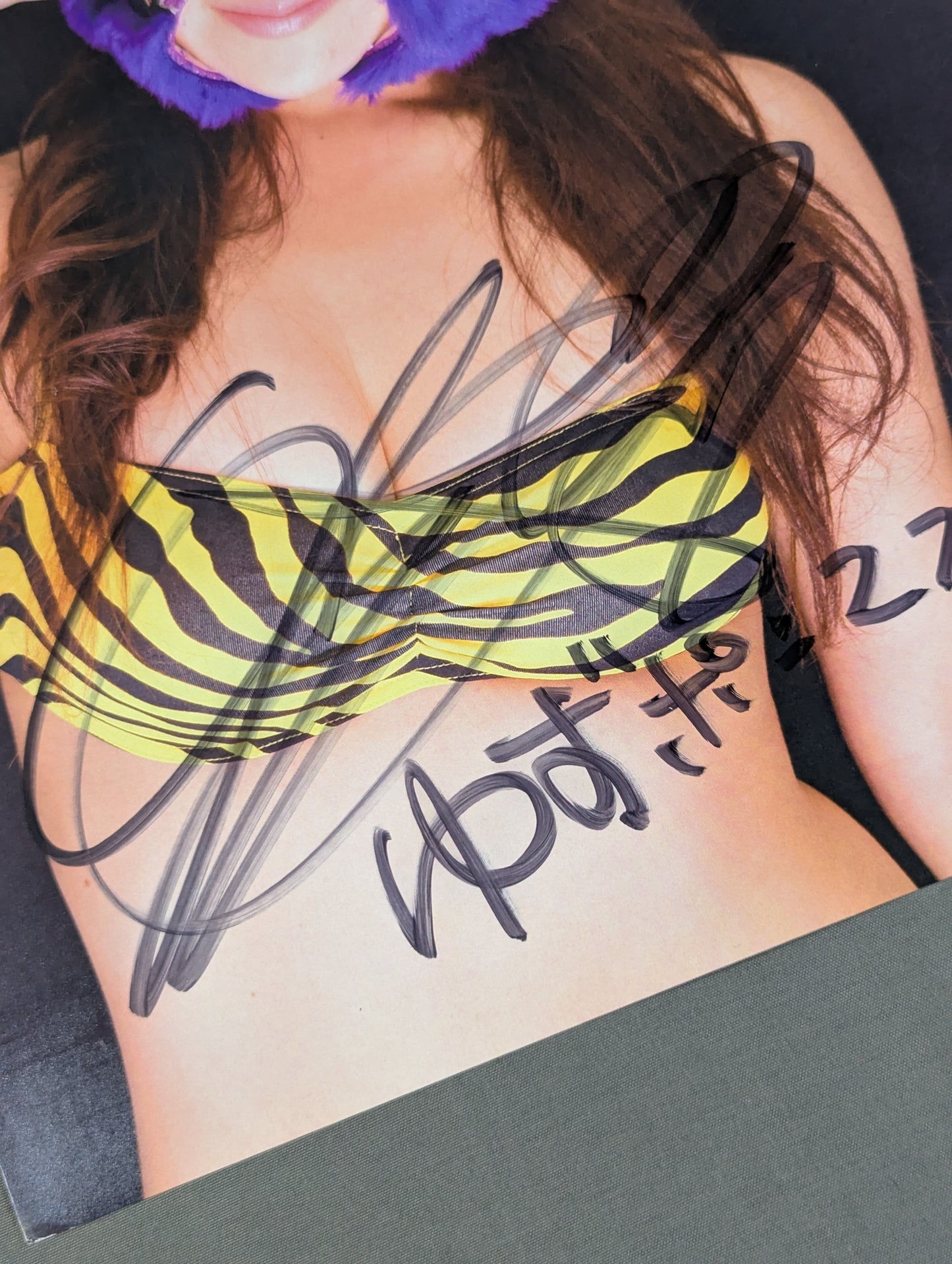 Yuzu Pon Mask (Yuzuki Aikawa) hand signed autograph Pro-Photo (A-1)