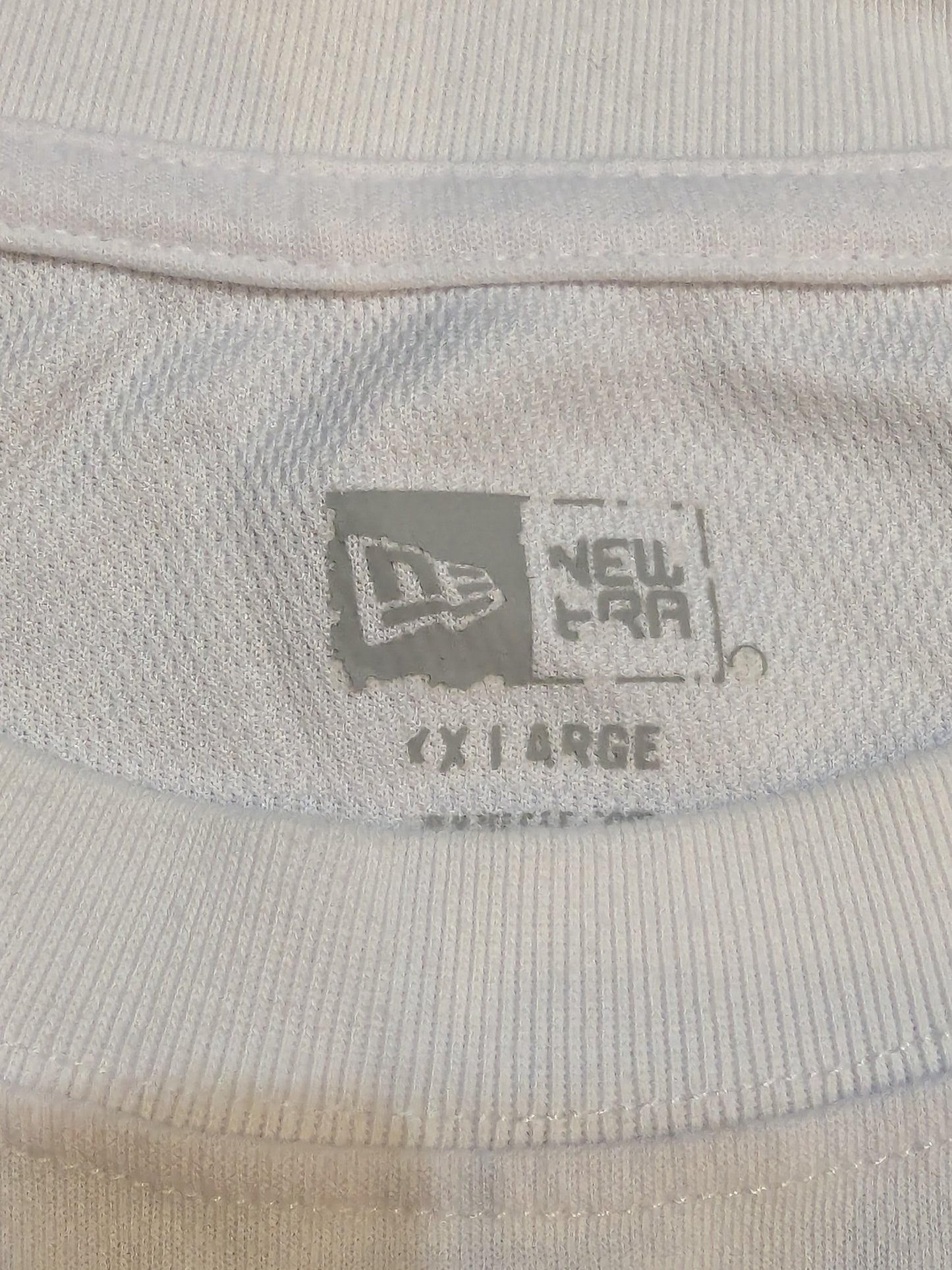 ライオンマーク×NEW ERA コラボロングスリーブTシャツ(ホワイト)