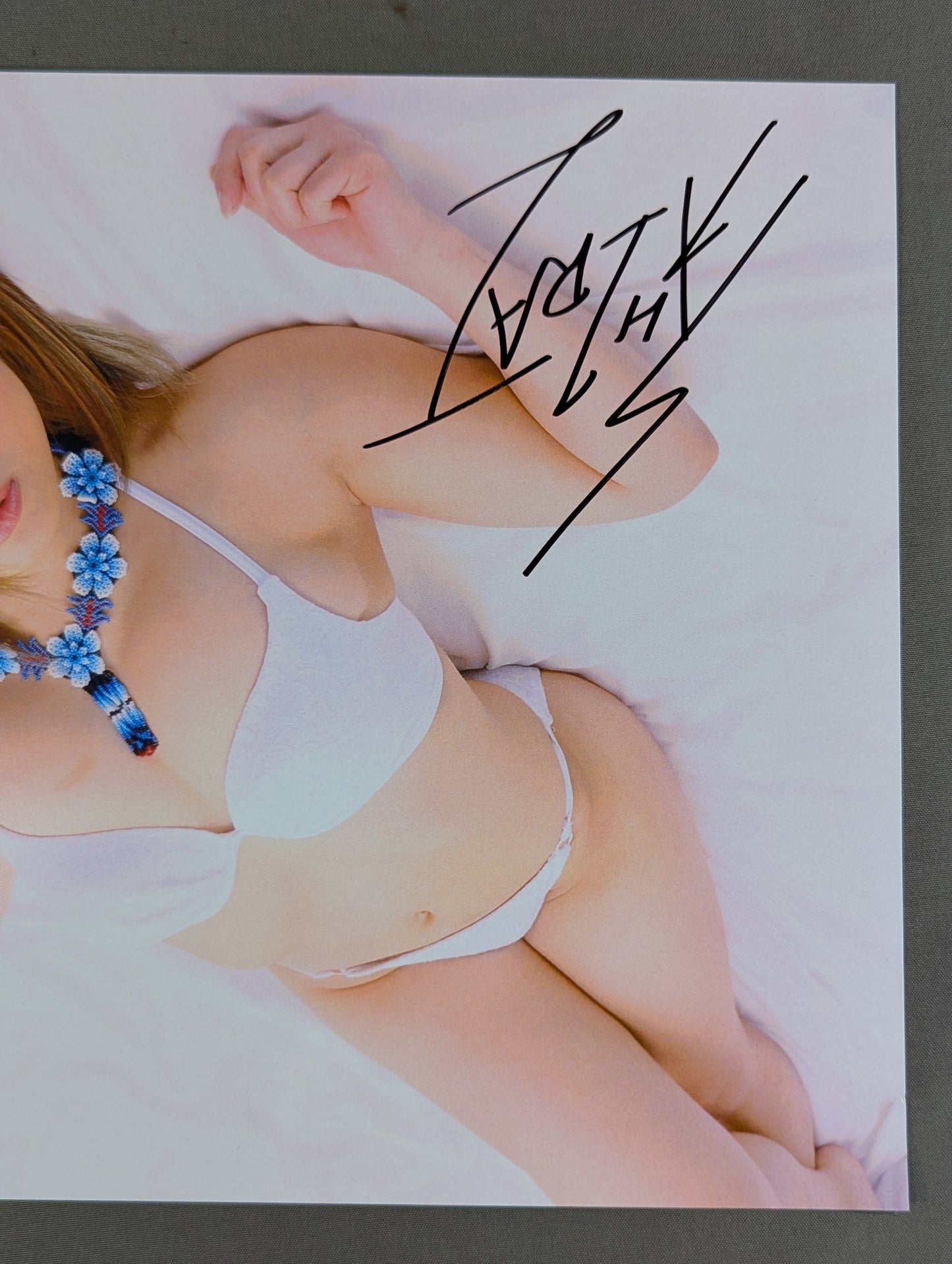 Io Shirai (Iyo Sky) hand signed autograph Pro-Photo (J-1)