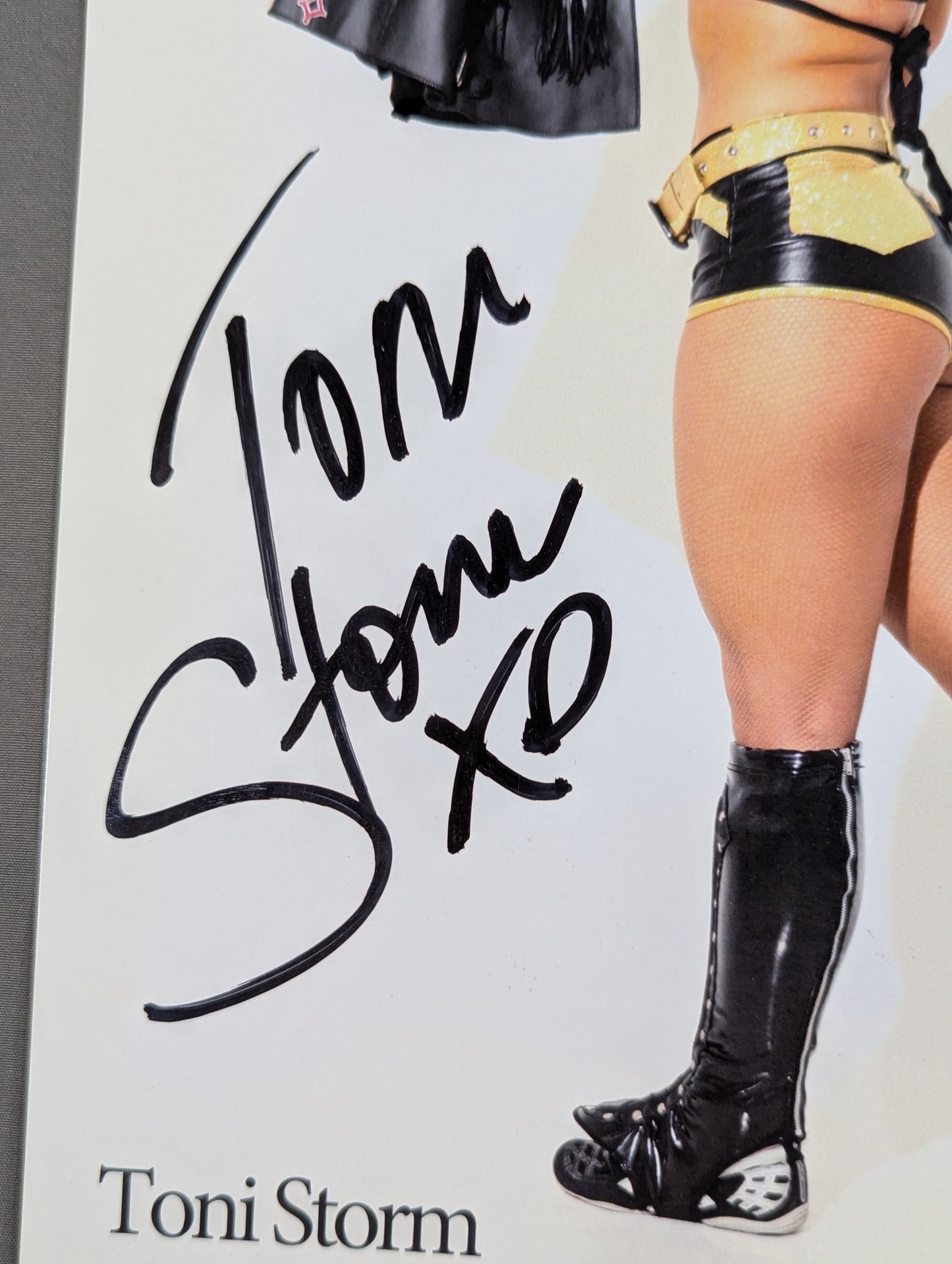 Toni Storm hand signed autograph Pro-Photo (E-4)