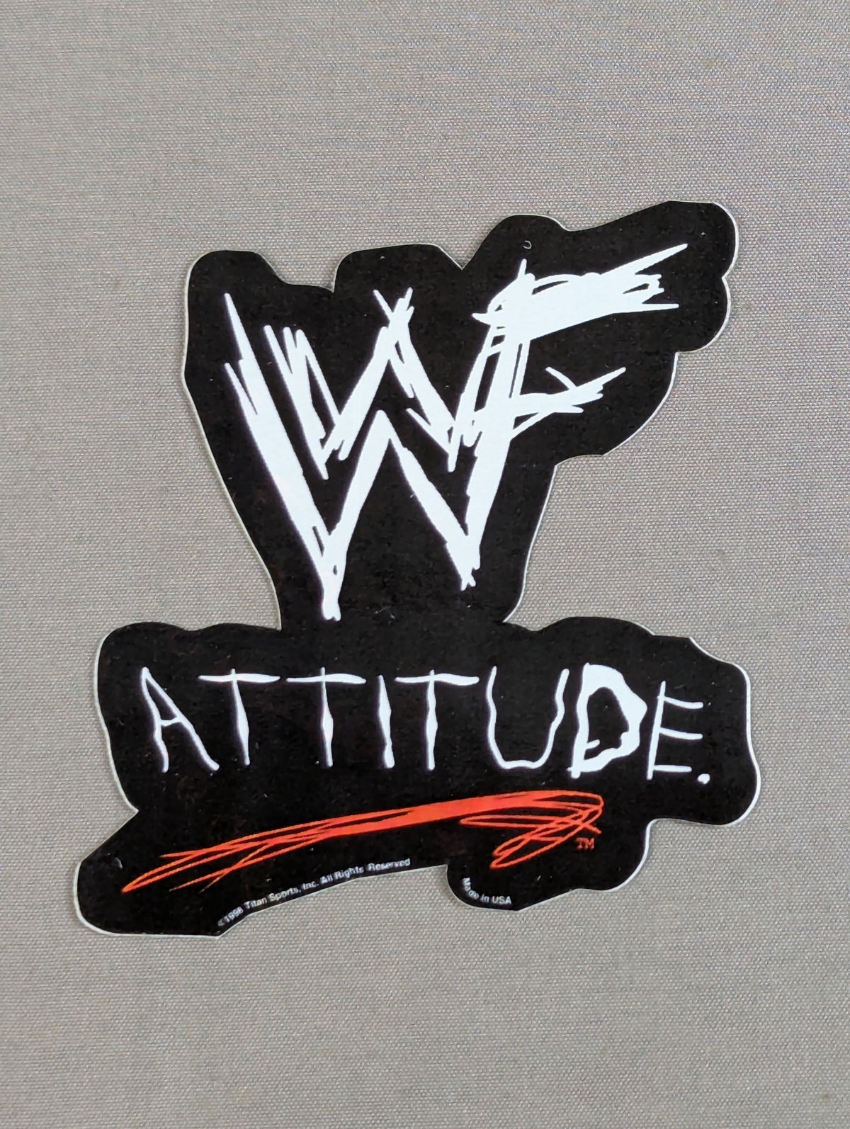 WWF ATTITUDE ロゴ ステッカー