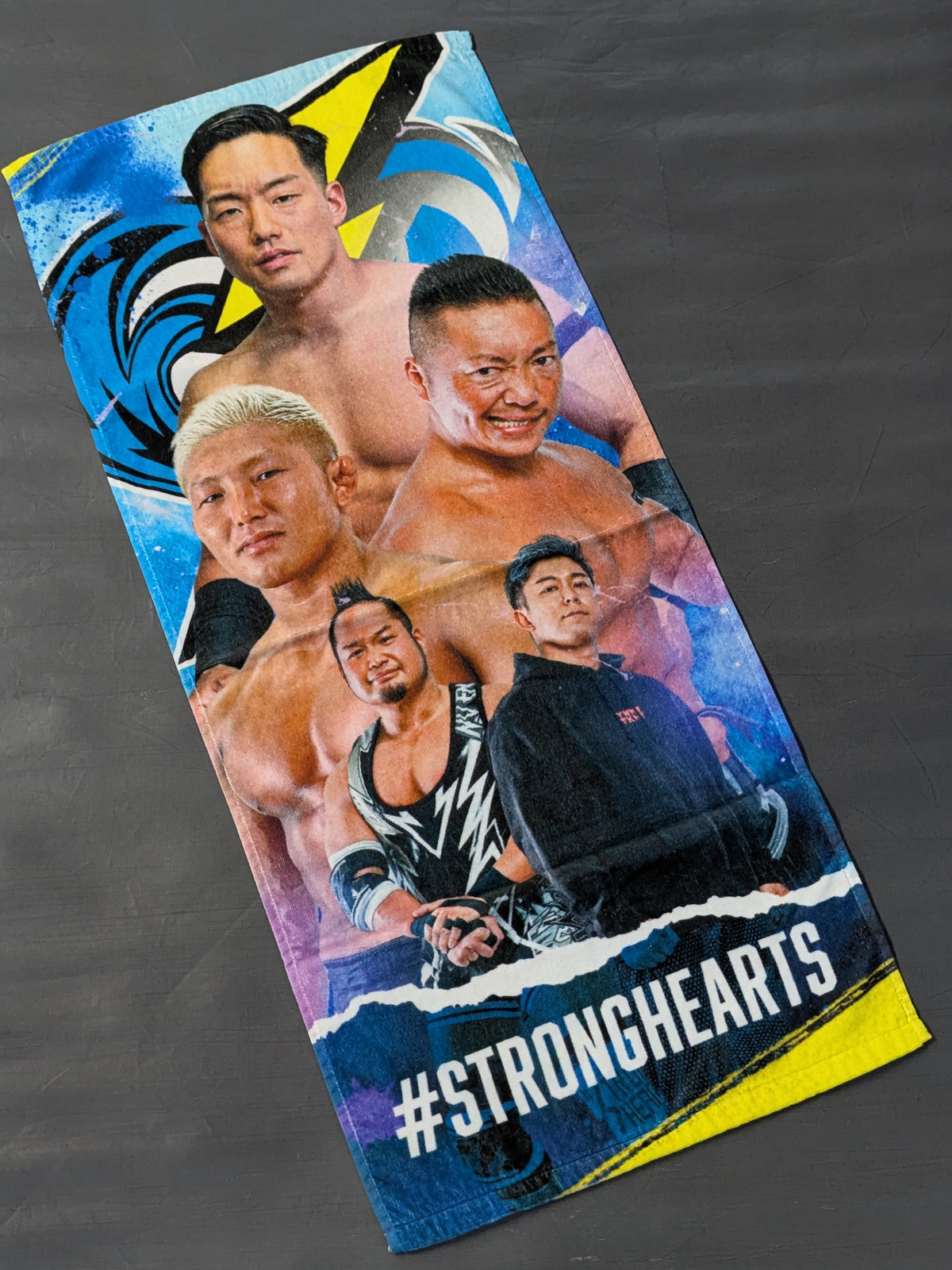 #STRONGHEARTS ユニットビジュアル応援タオル