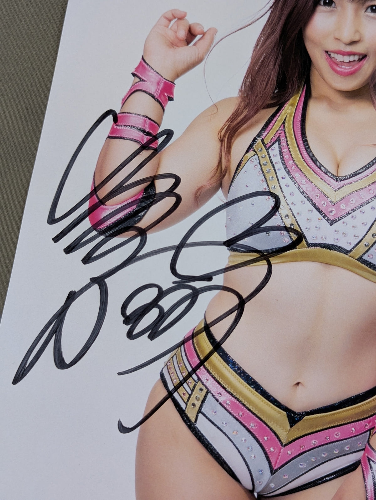 Mina Shirakawa hand signed autograph Pro-Photo (M-9)