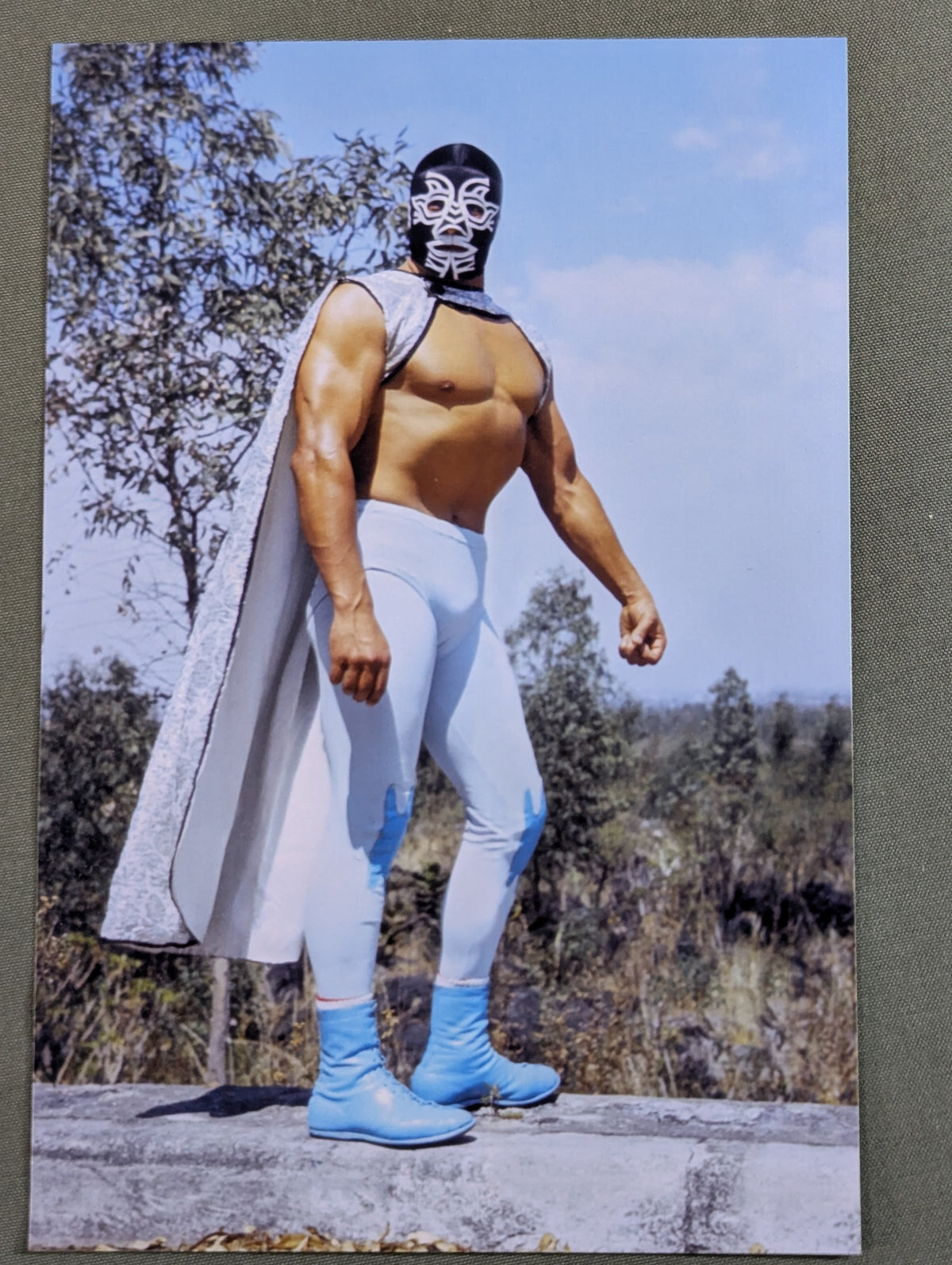 Mil Mascaras 1960s Lucha Libre magazine photo (A-9)
