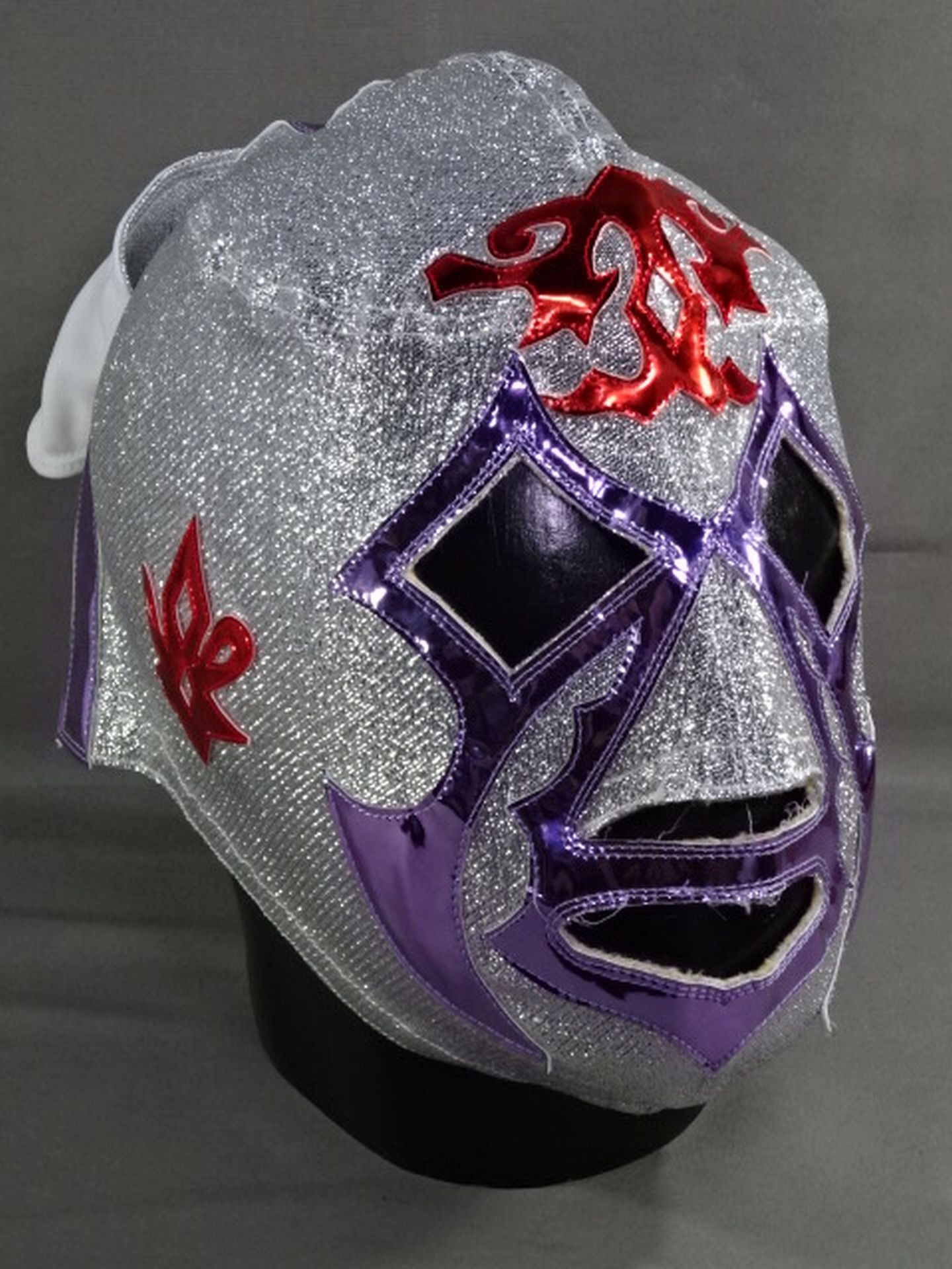 Mil Mascaras 