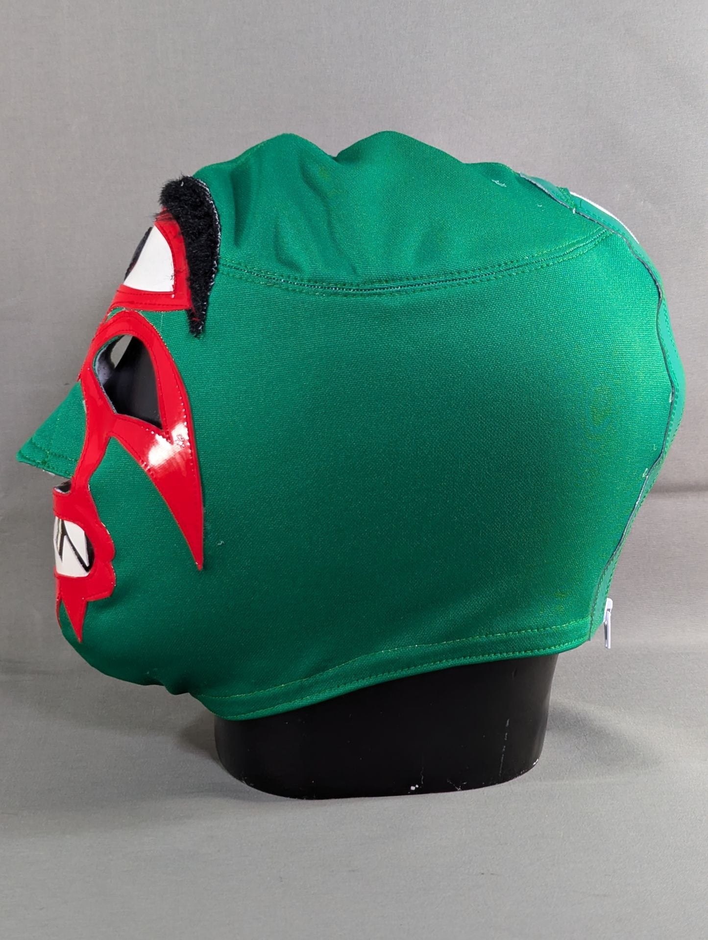 Mil Mascaras 