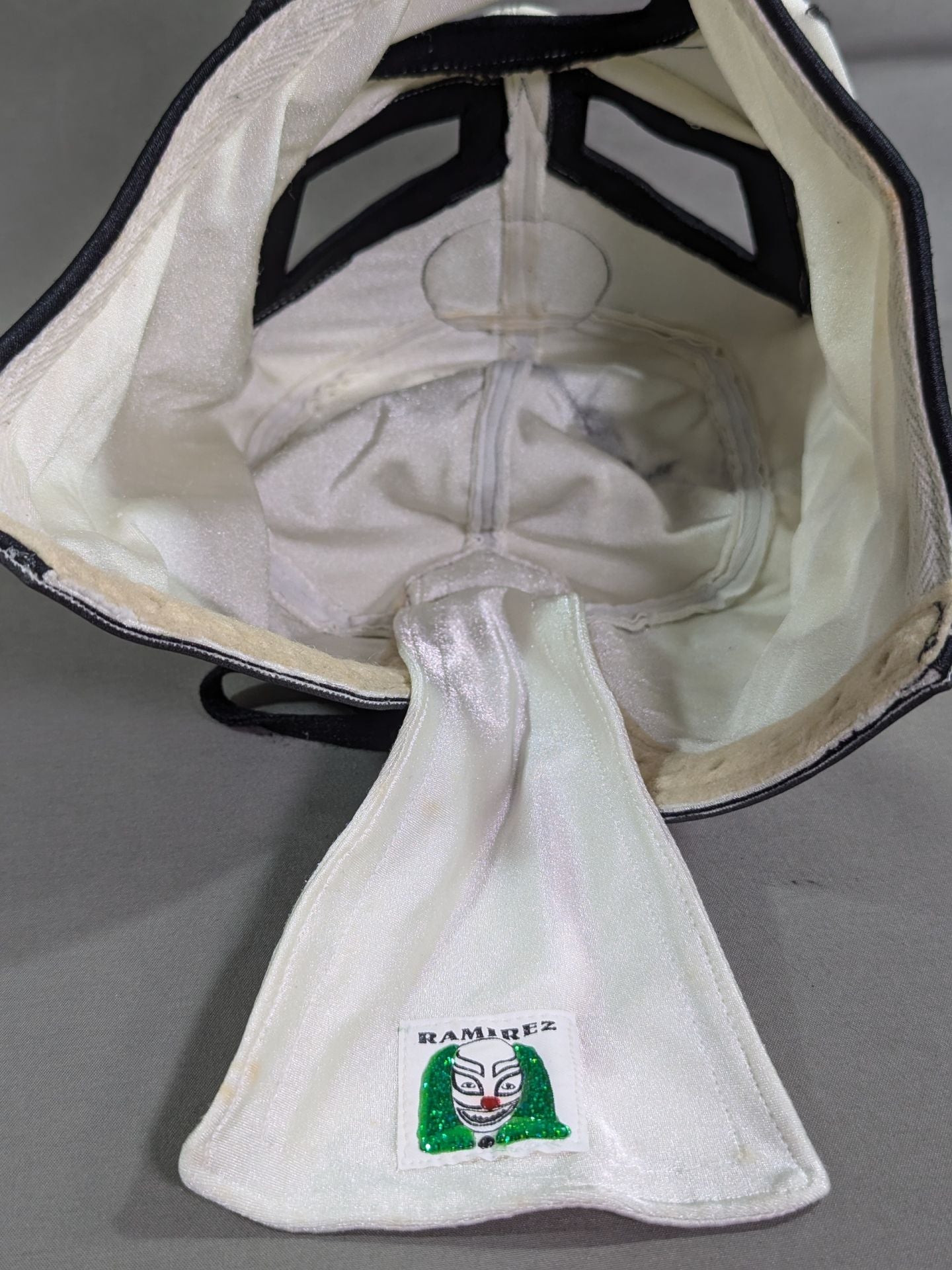 スペル・アトモ