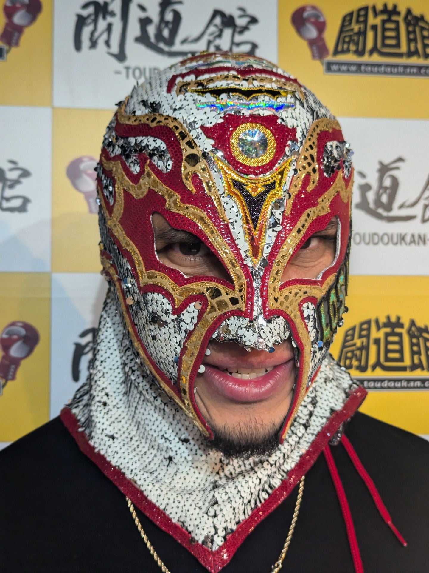 ティタン