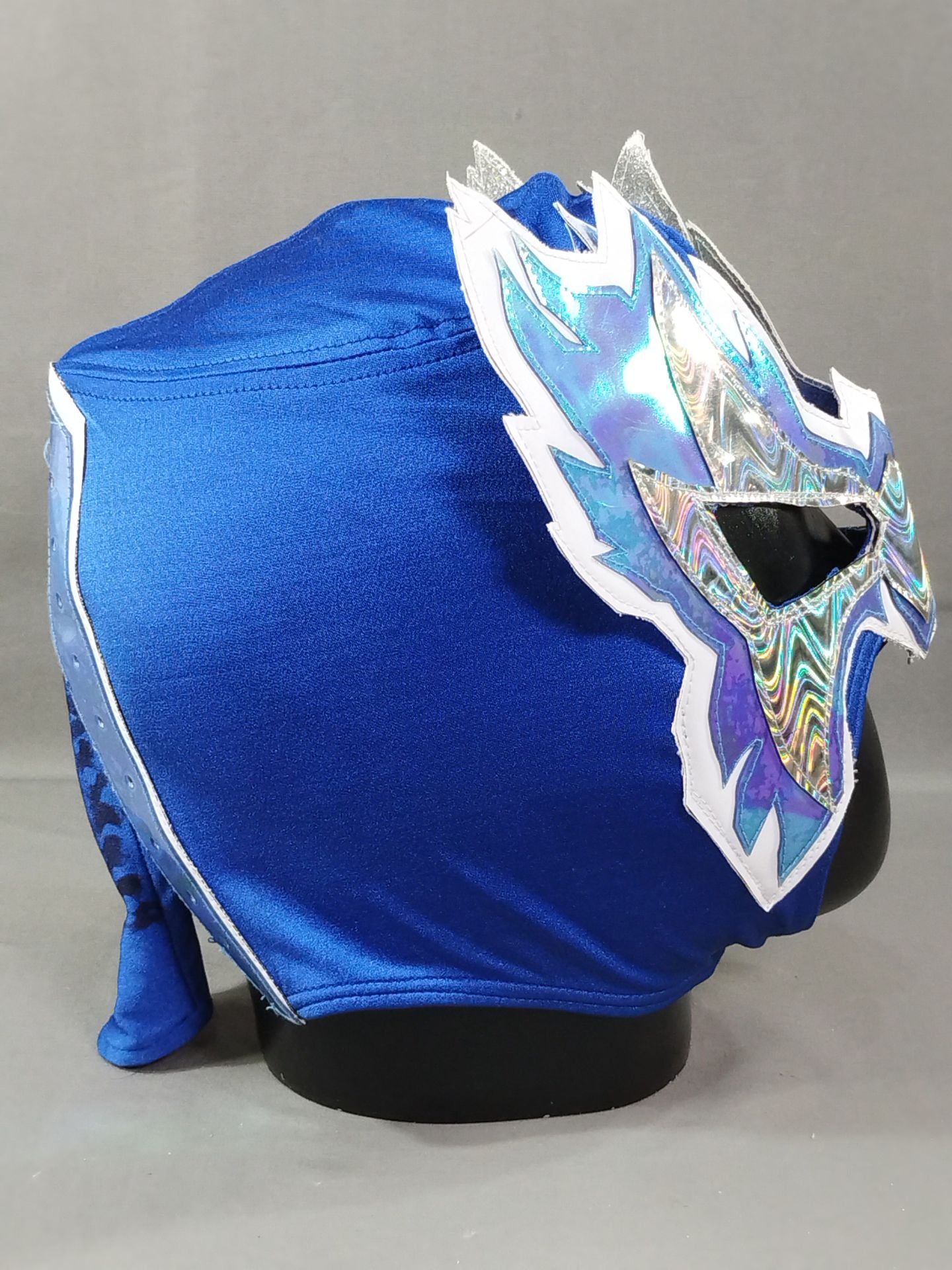 ヘニス