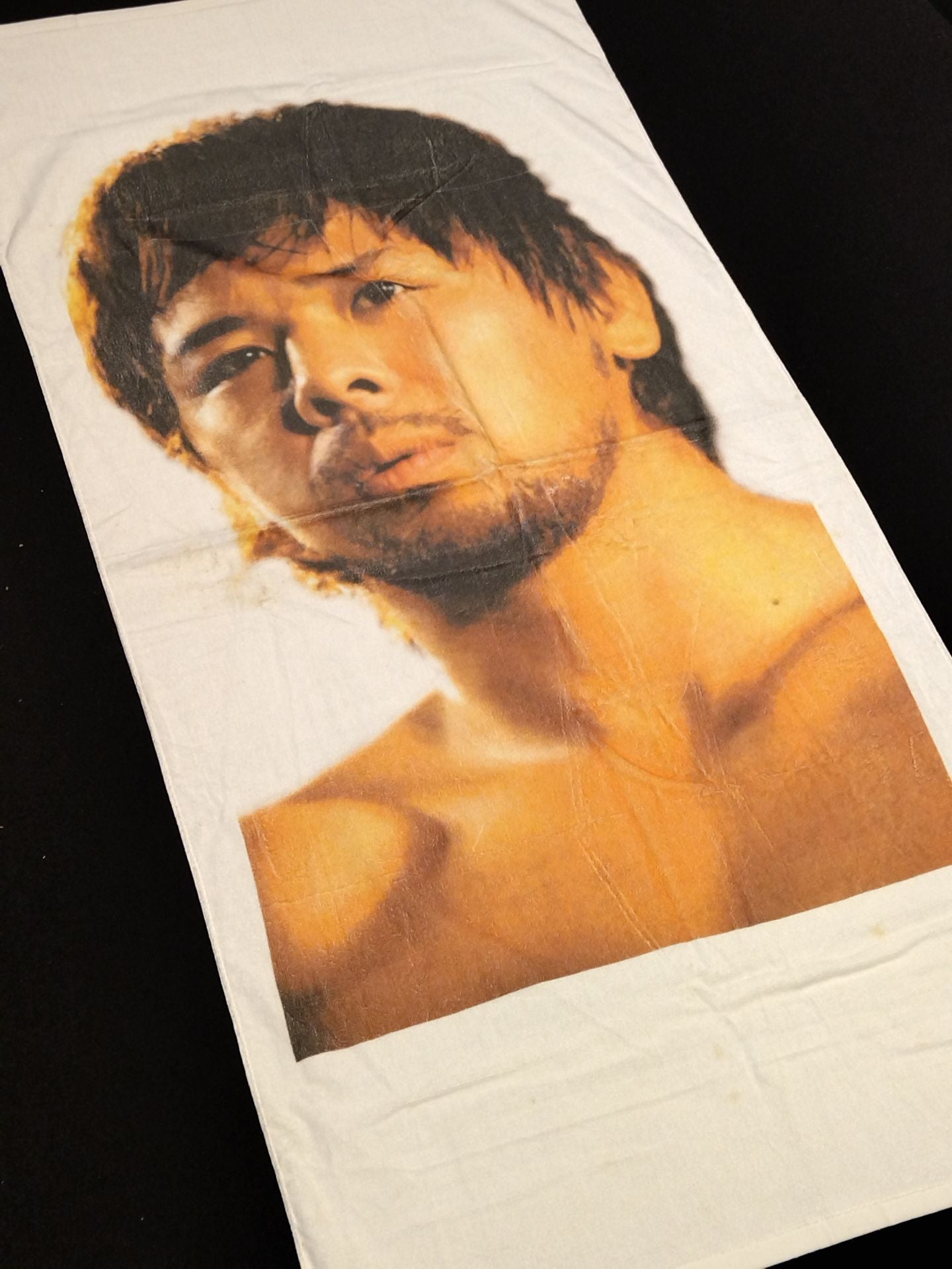 Shinsuke Nakamura  "Oversized Photo Print" bath towel (1)