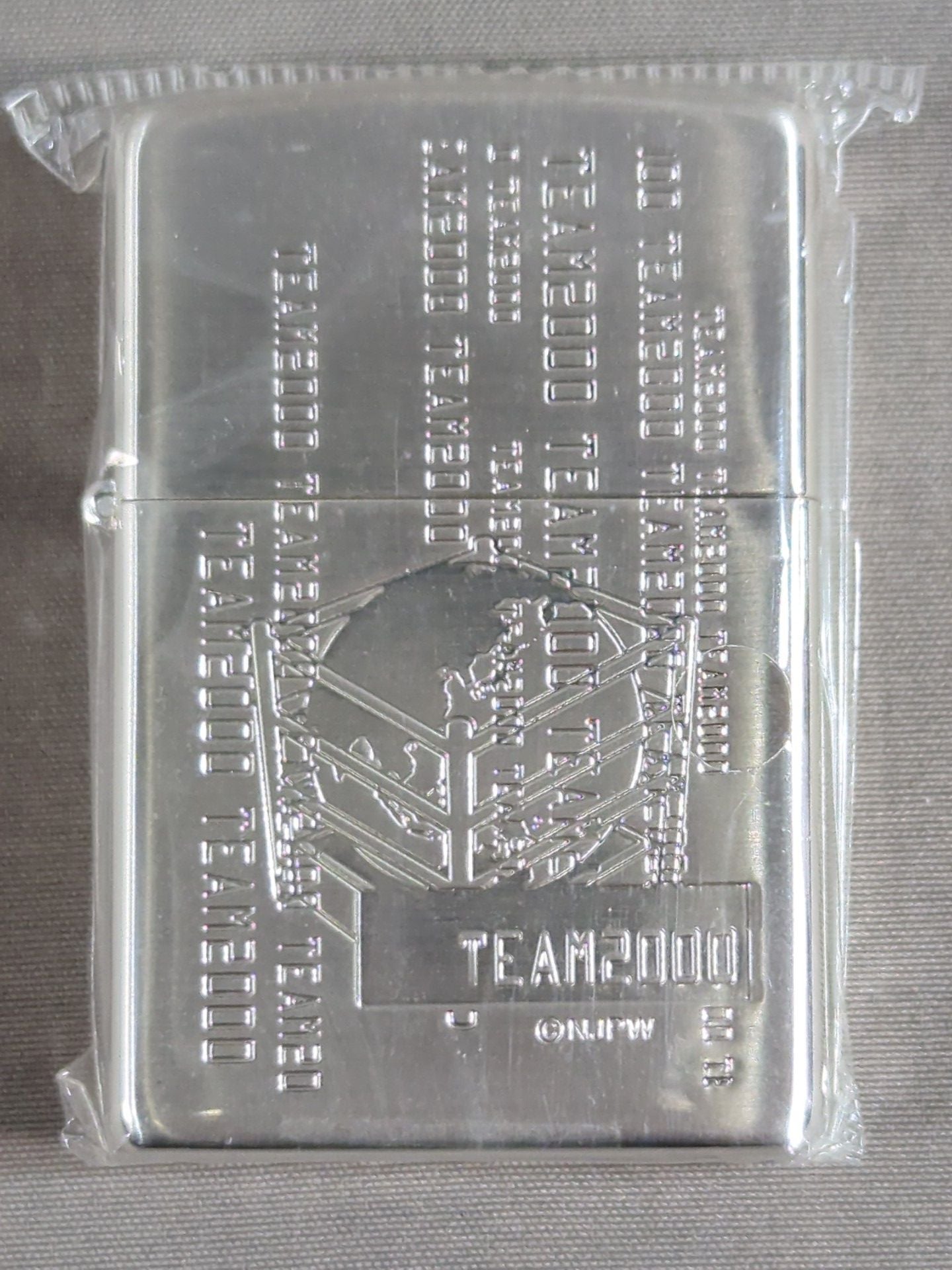 ★ ★ ARISTRIST  TEAM2000 ZIPPO (All Silver)