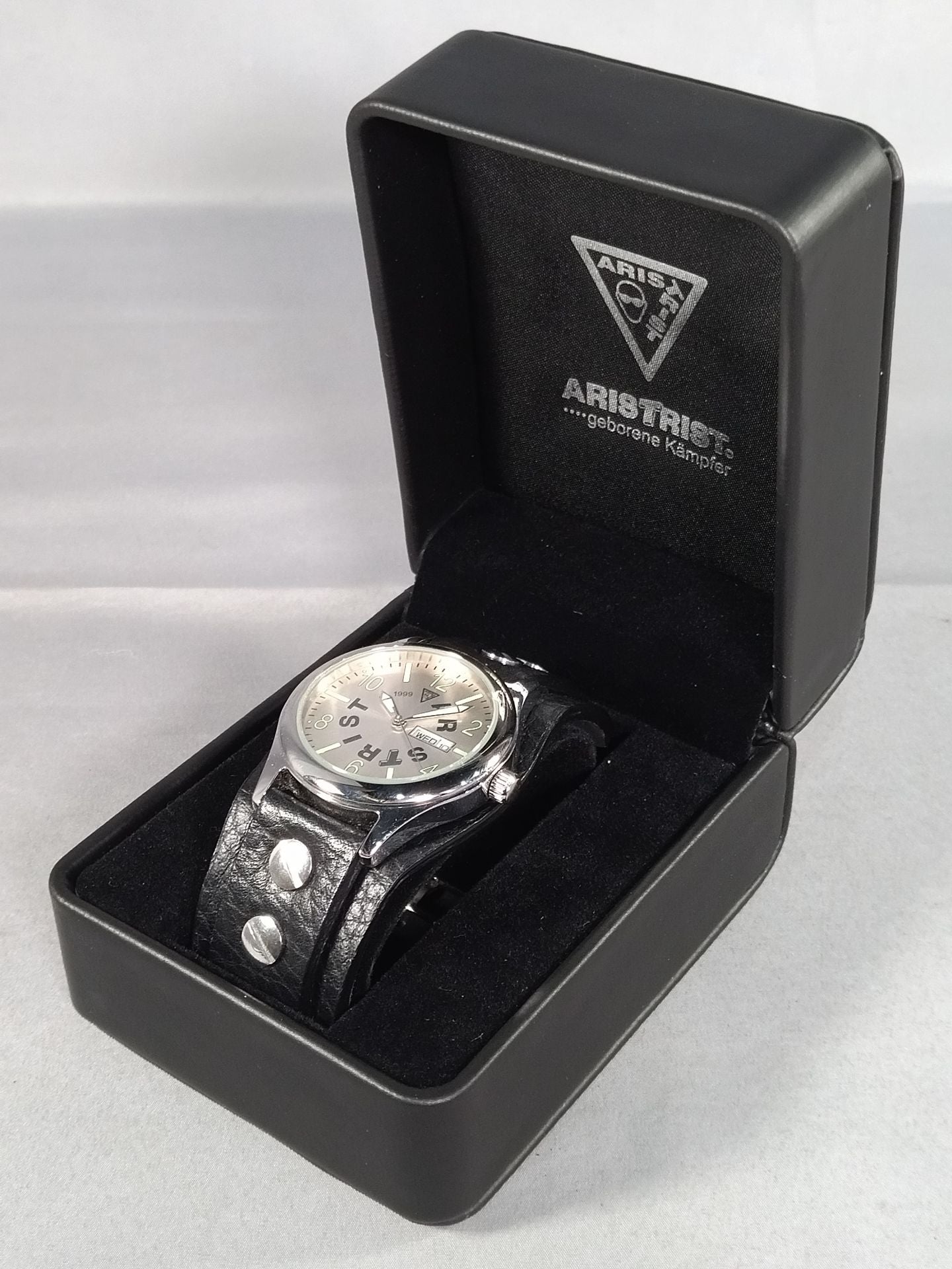 ★ARISTRIST★ 革ベルト腕時計