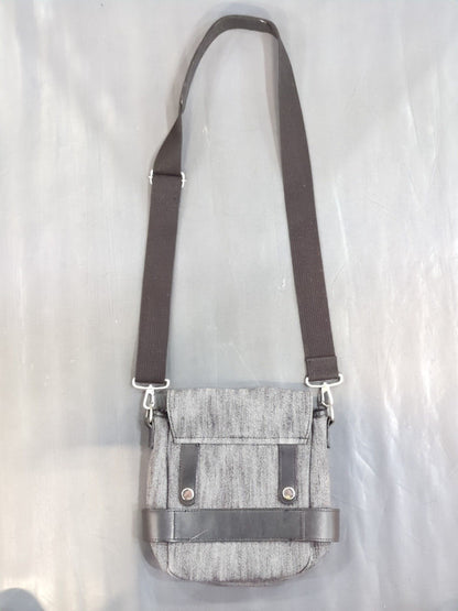 ★ ★ ARISTRIST Belt & Buckle Shoulder Bag