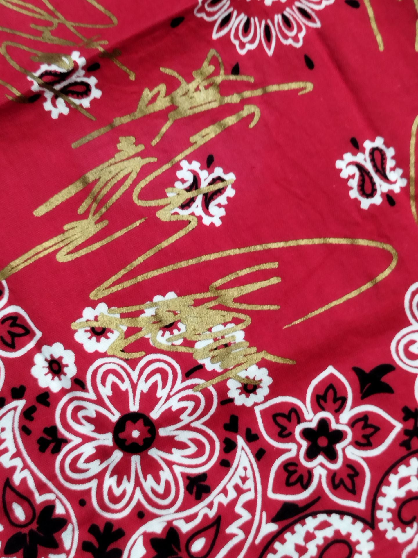 ★ ★ Strongest U.W.F. International Autograph is printed bandana