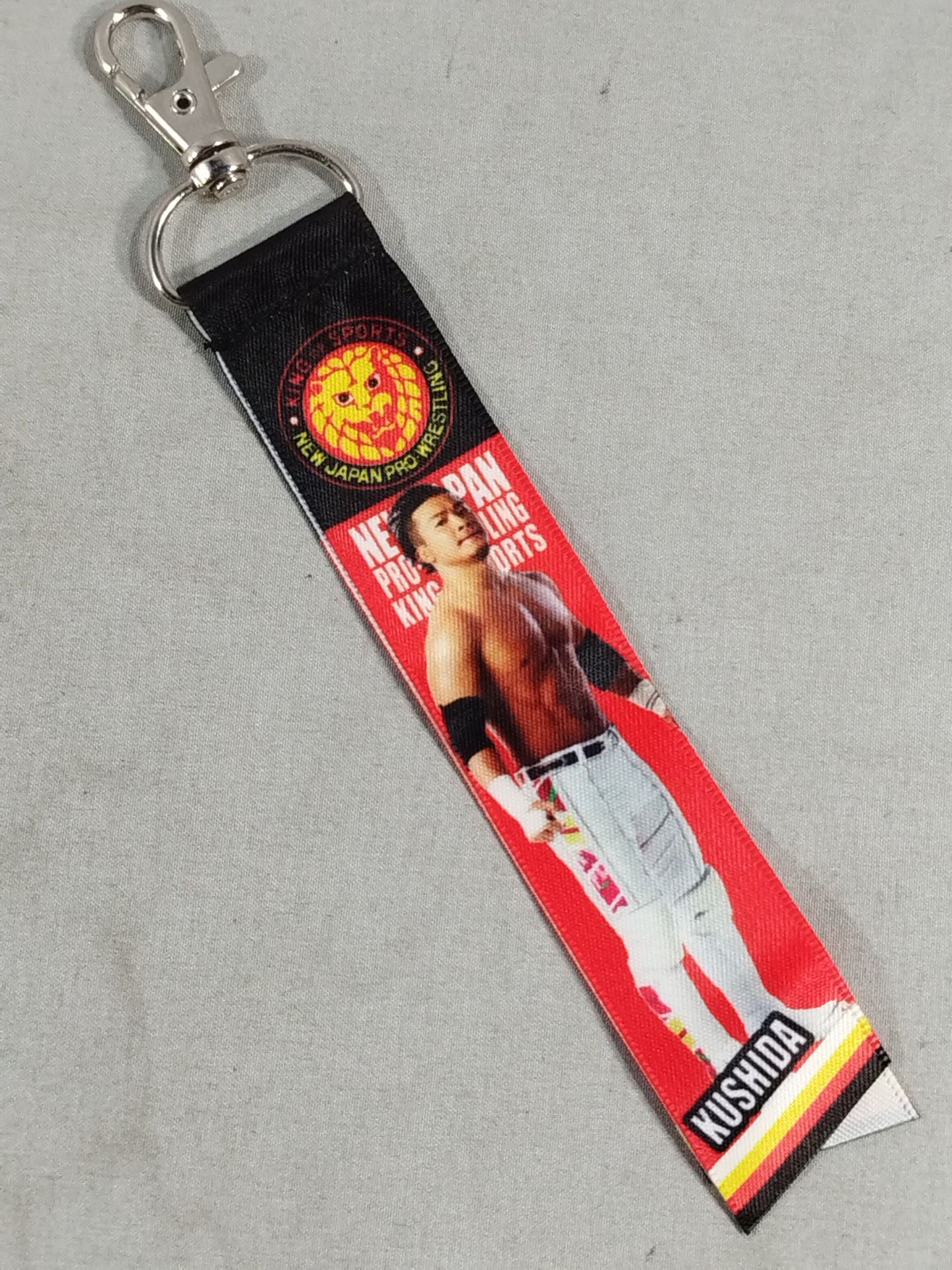 KUSHIDA ミニタペストリーキーホルダー