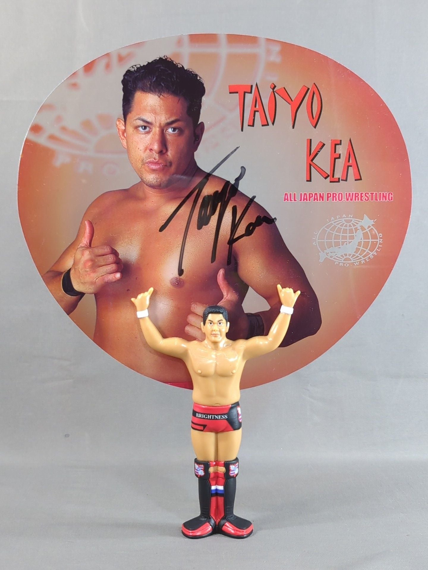 【hand signed autograph】 Taiyo Kea  Figures Uchiwa (paper fan) 
