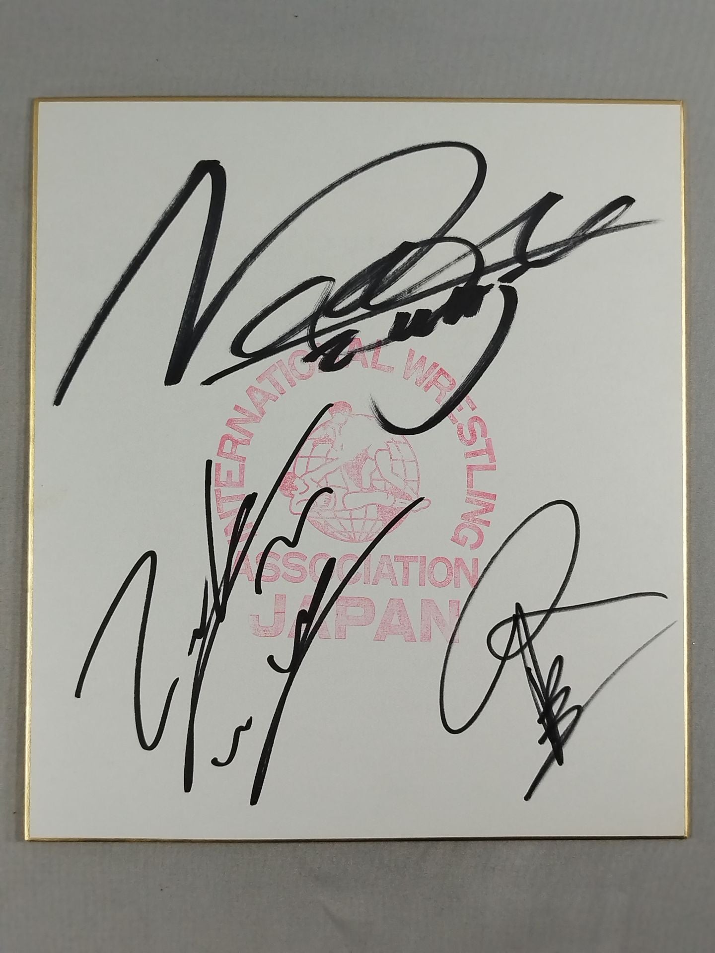 荒谷信孝＆ジ・ウィンガー＆中牧昭二(IWA JAPAN専用色紙)