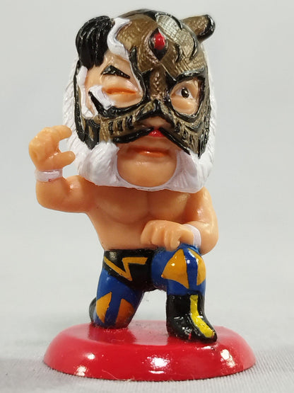 The first Tiger Mask (F) Mask Torn