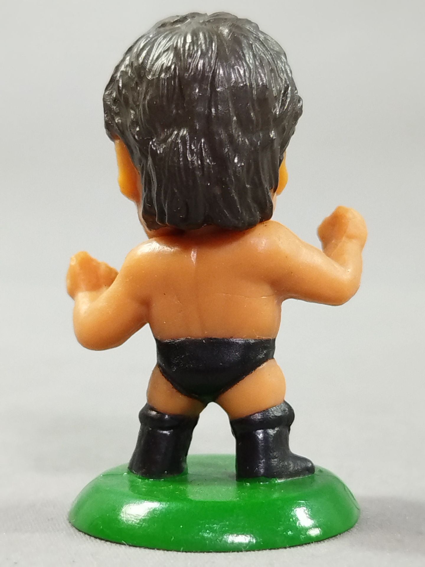 Kenta Kobashi  (B) Black Pants