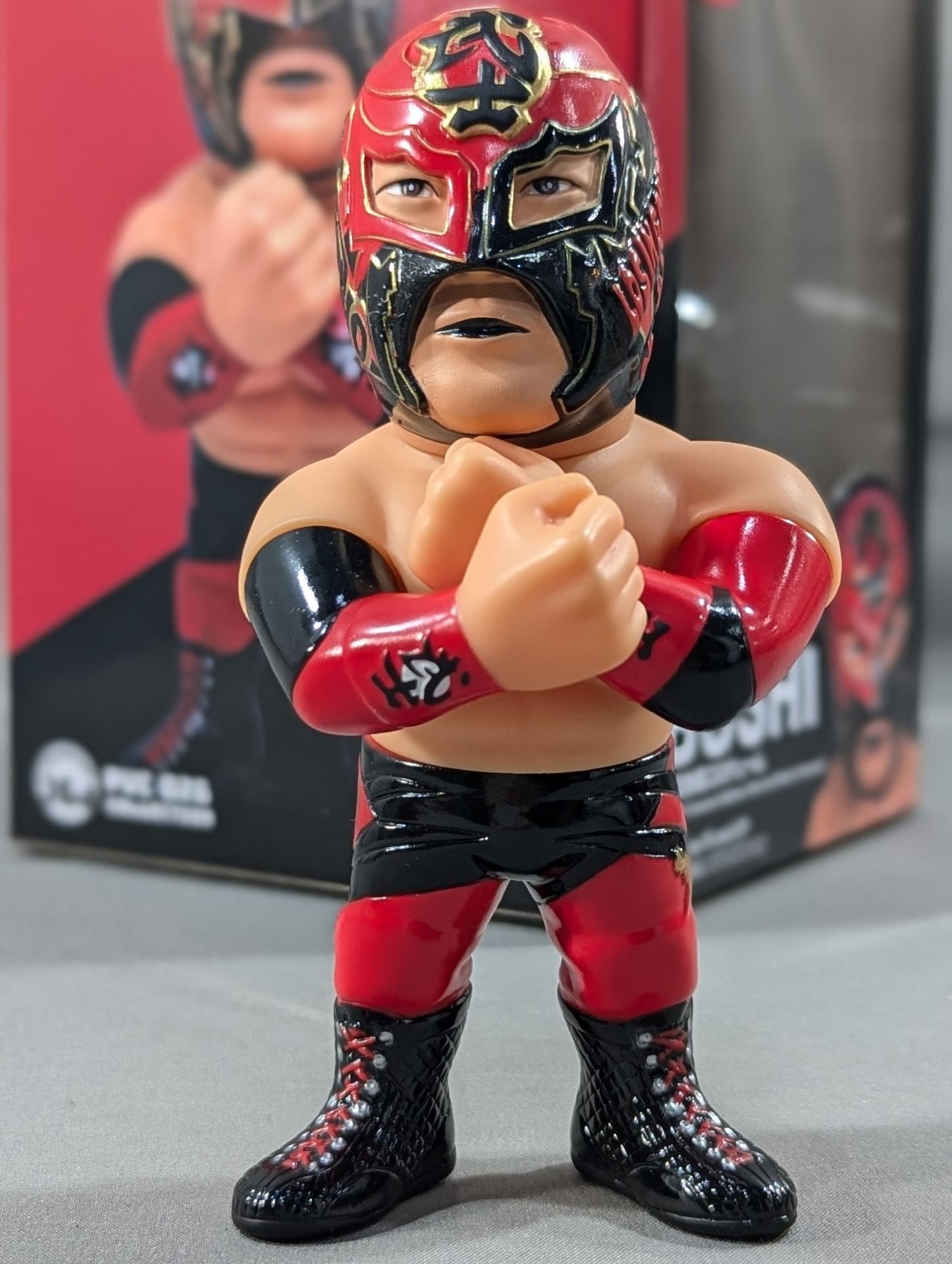 BUSHI  (Red Black Costume ver.) 16d Soft Vinyl Collection