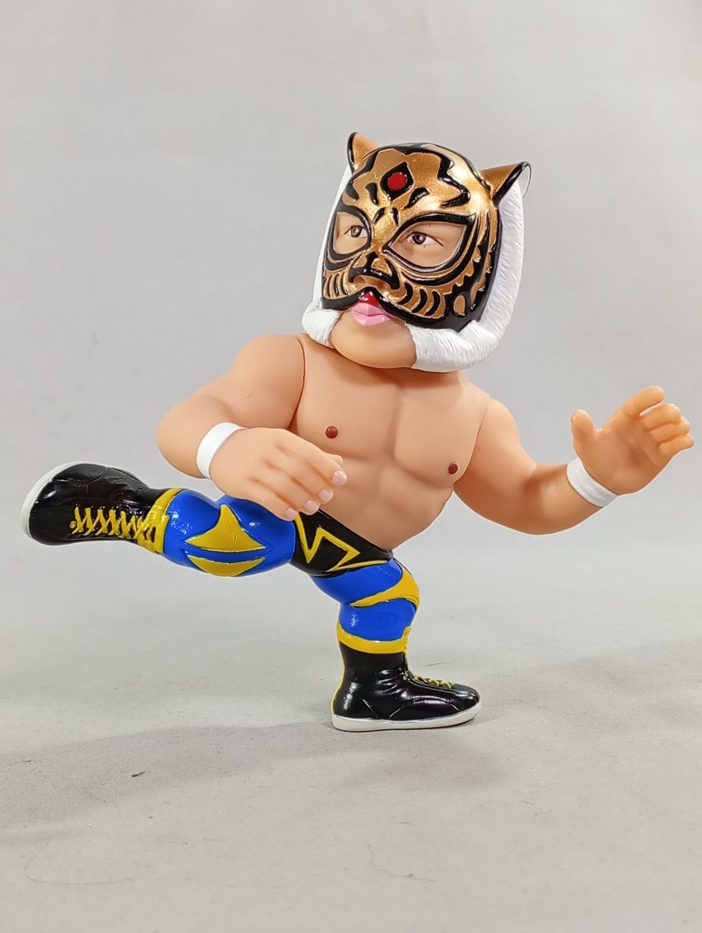 初代タイガーマスク(伝説Ver.) 16dソフビコレクション