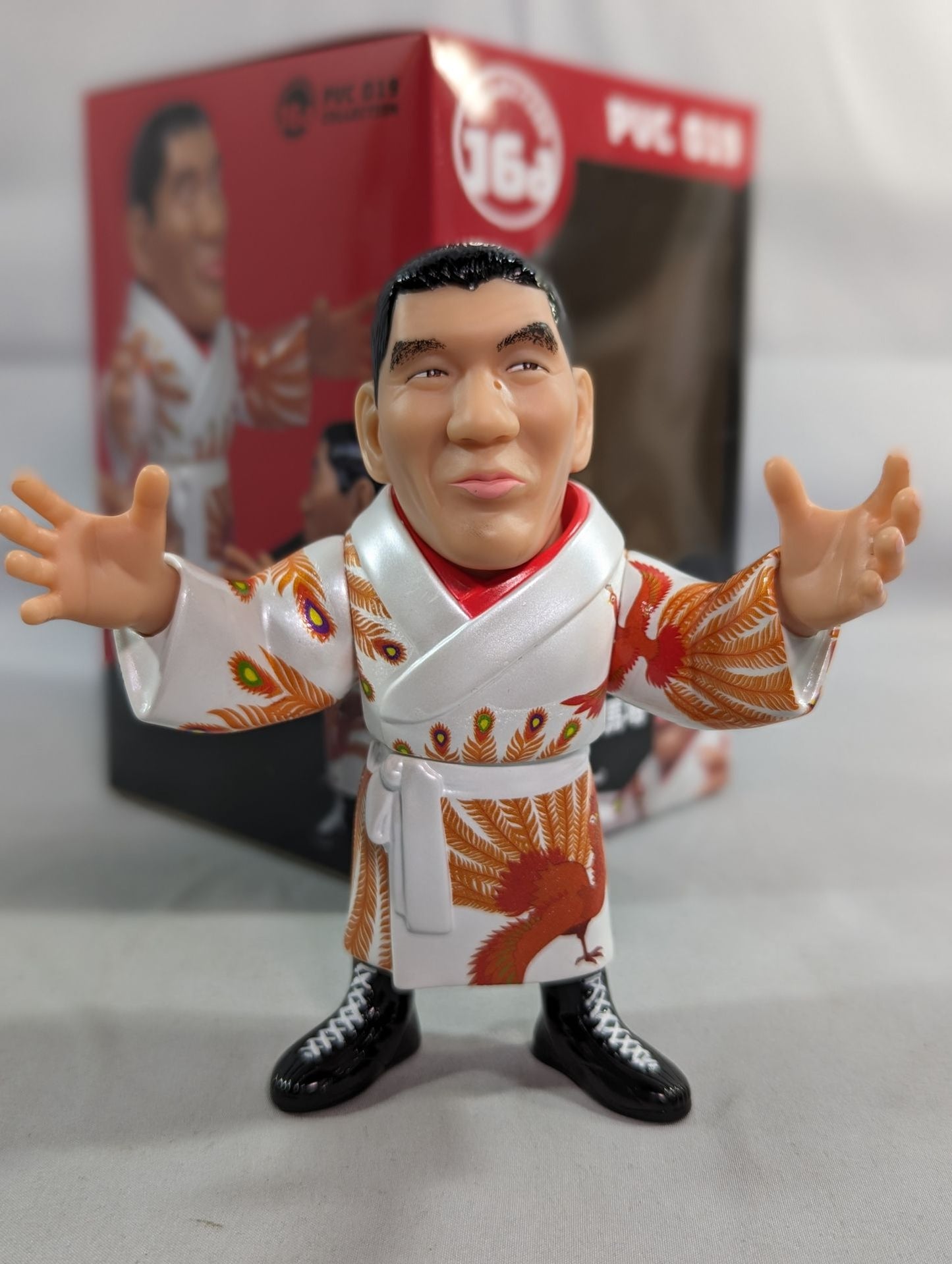 ジャイアント馬場(鳳凰ガウン) 16dソフビコレクション