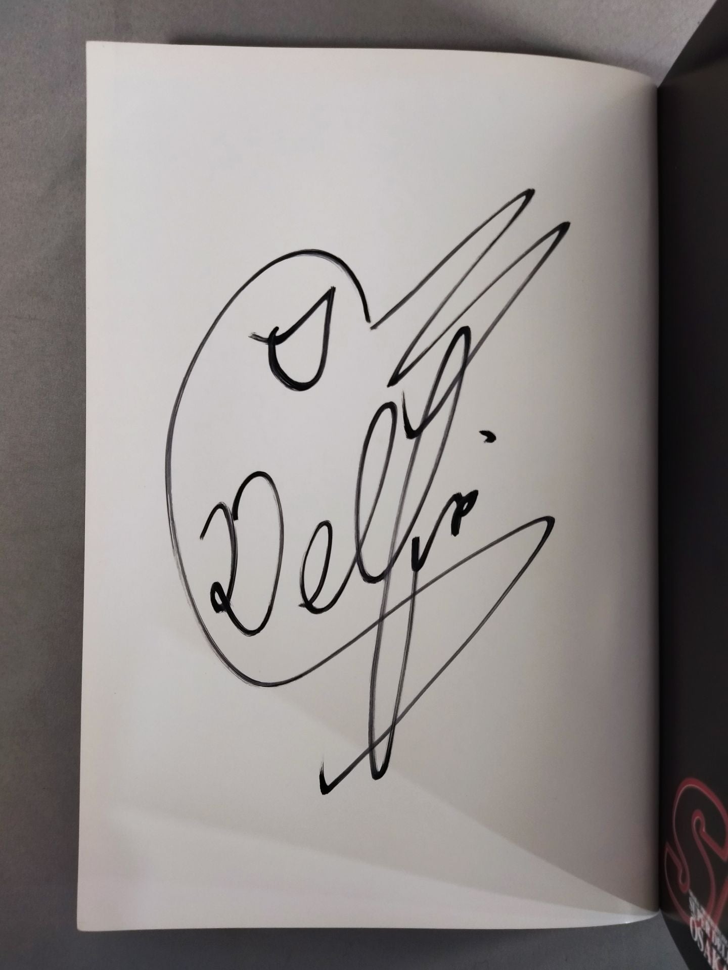 【hand signed autograph】 Osaka Story SUPER DELFIN