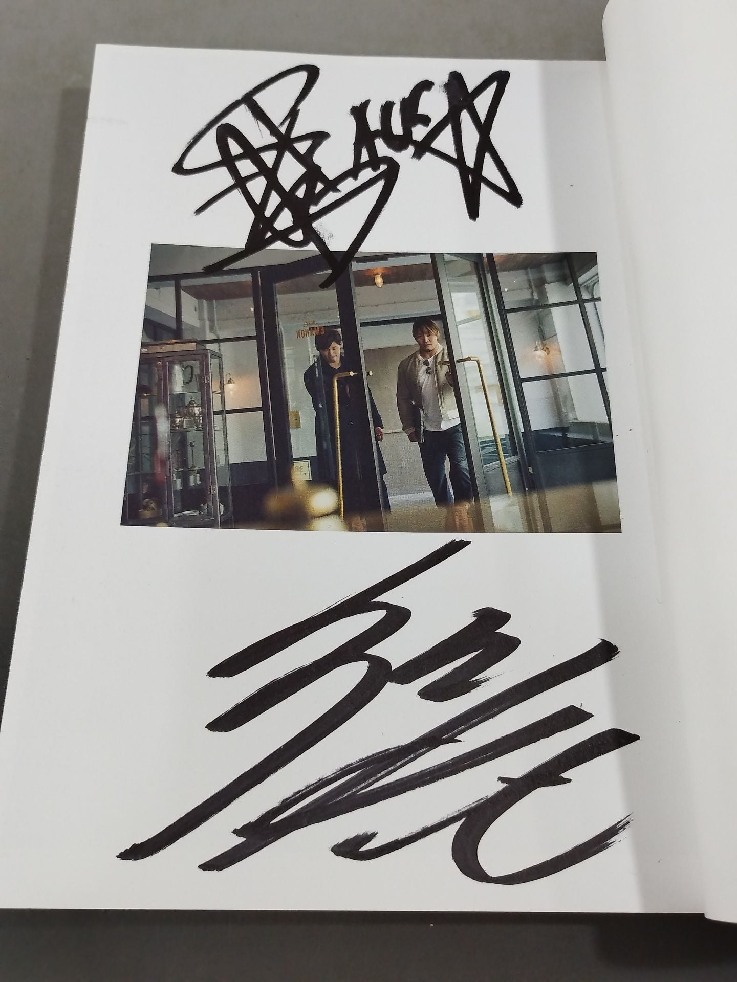 【Tanahashi & Iibushi hand signed autograph 】Shinsuke Nakamura×Kazuchika Okada  Hiroshi Tanahashi ×Kota Ibushi  Be