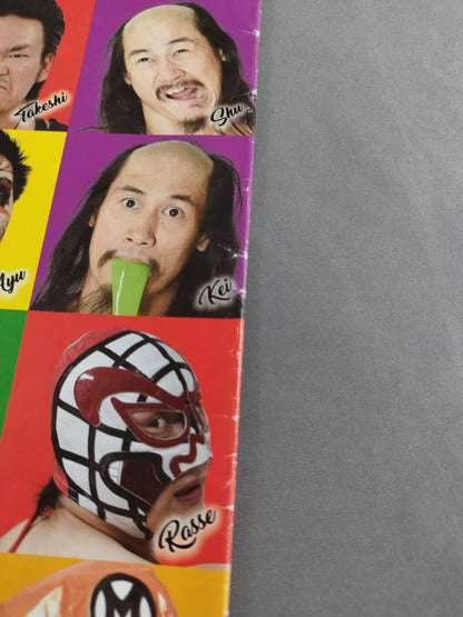 [2 fighters hand signed autograph Michinoku Pro Wrestling  Official Pamphlet Vol.158