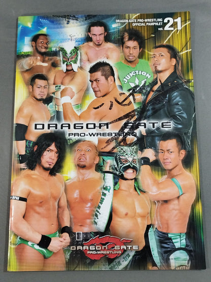 【鷹木信悟 直筆サイン入り】2011ドラゴンゲート オフィシャルパンフレット Vol.21