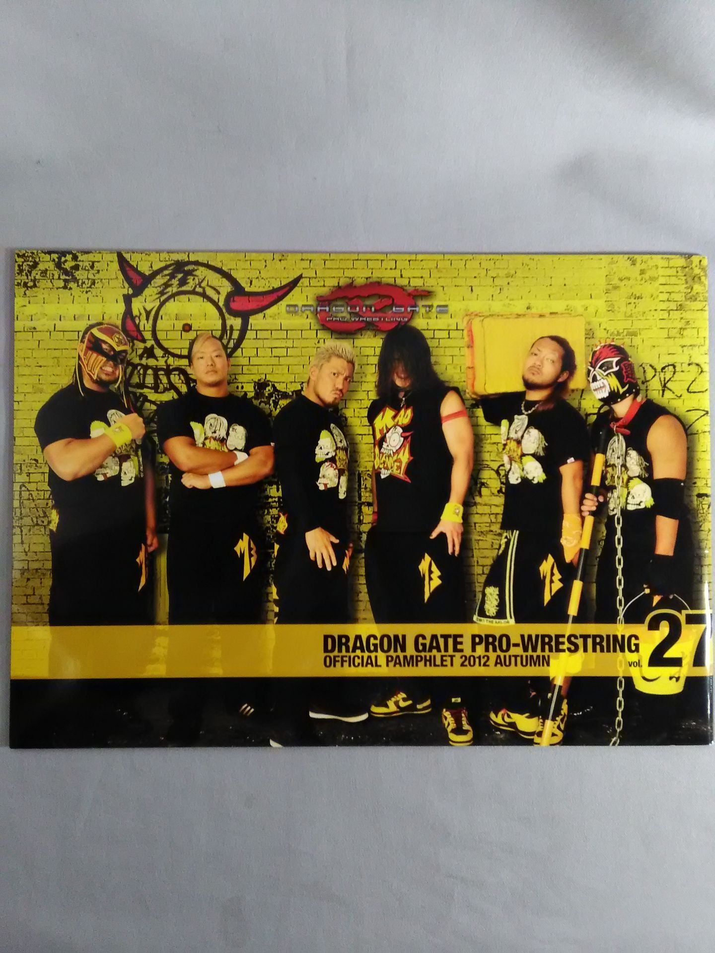【3選手直筆サイン入り】2012ドラゴンゲート オフィシャルパンフレット Vol.27