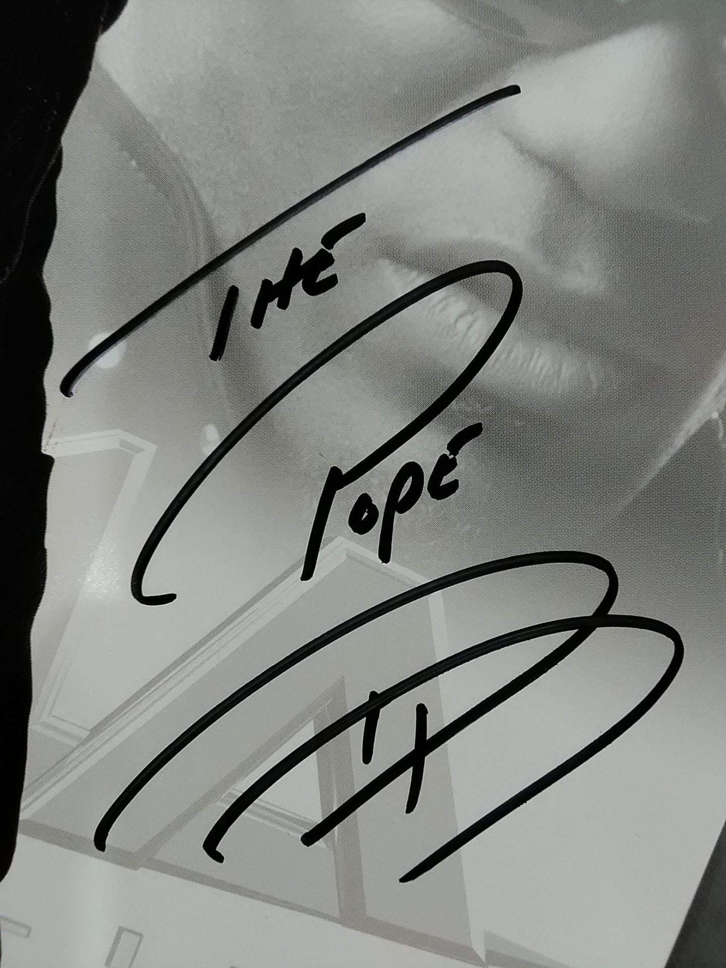 ディアンジェロ・ディネロ 直筆サイン入り ポートレート①