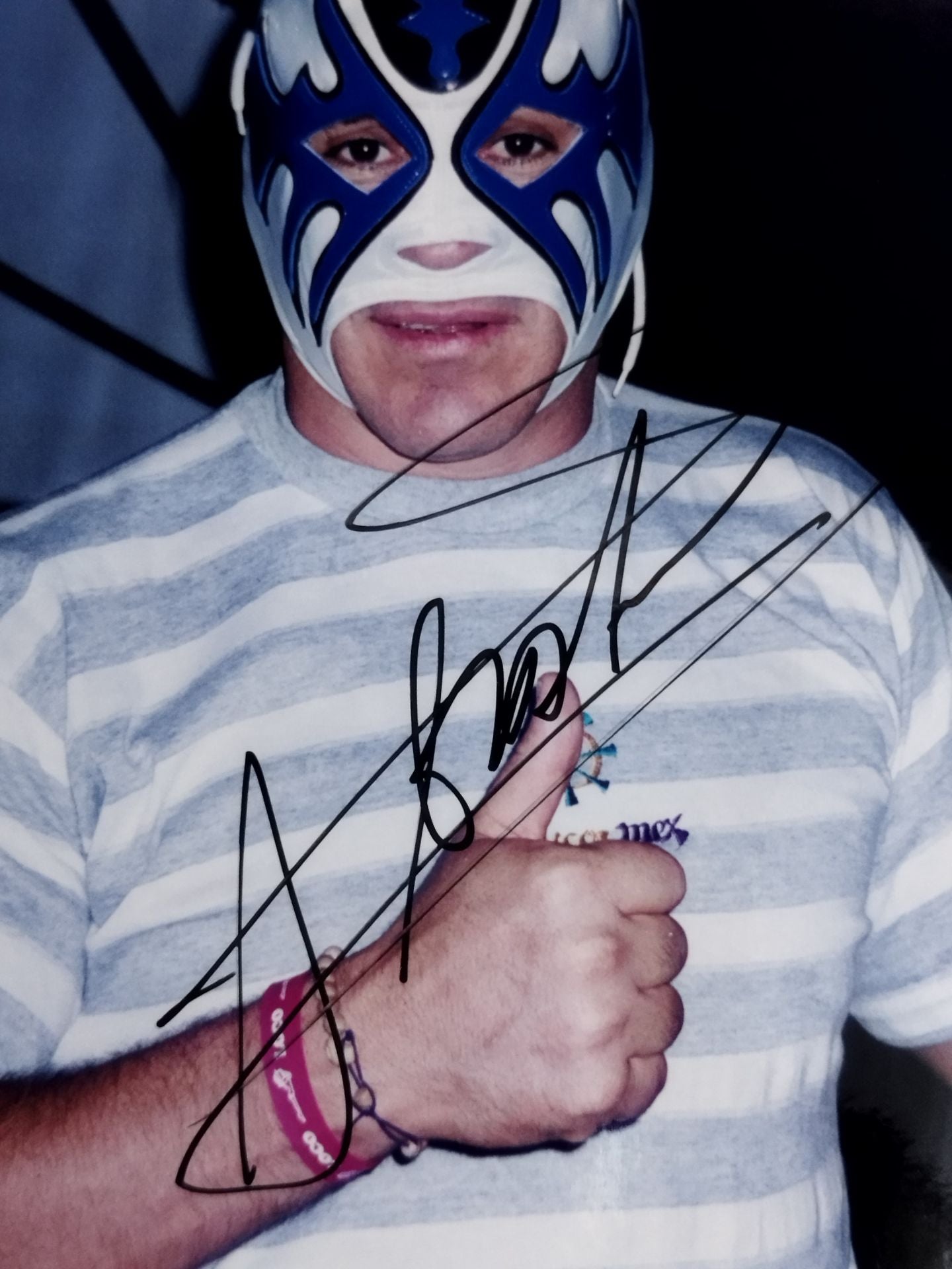 Atlantis  hand signed autograph Photo (2)