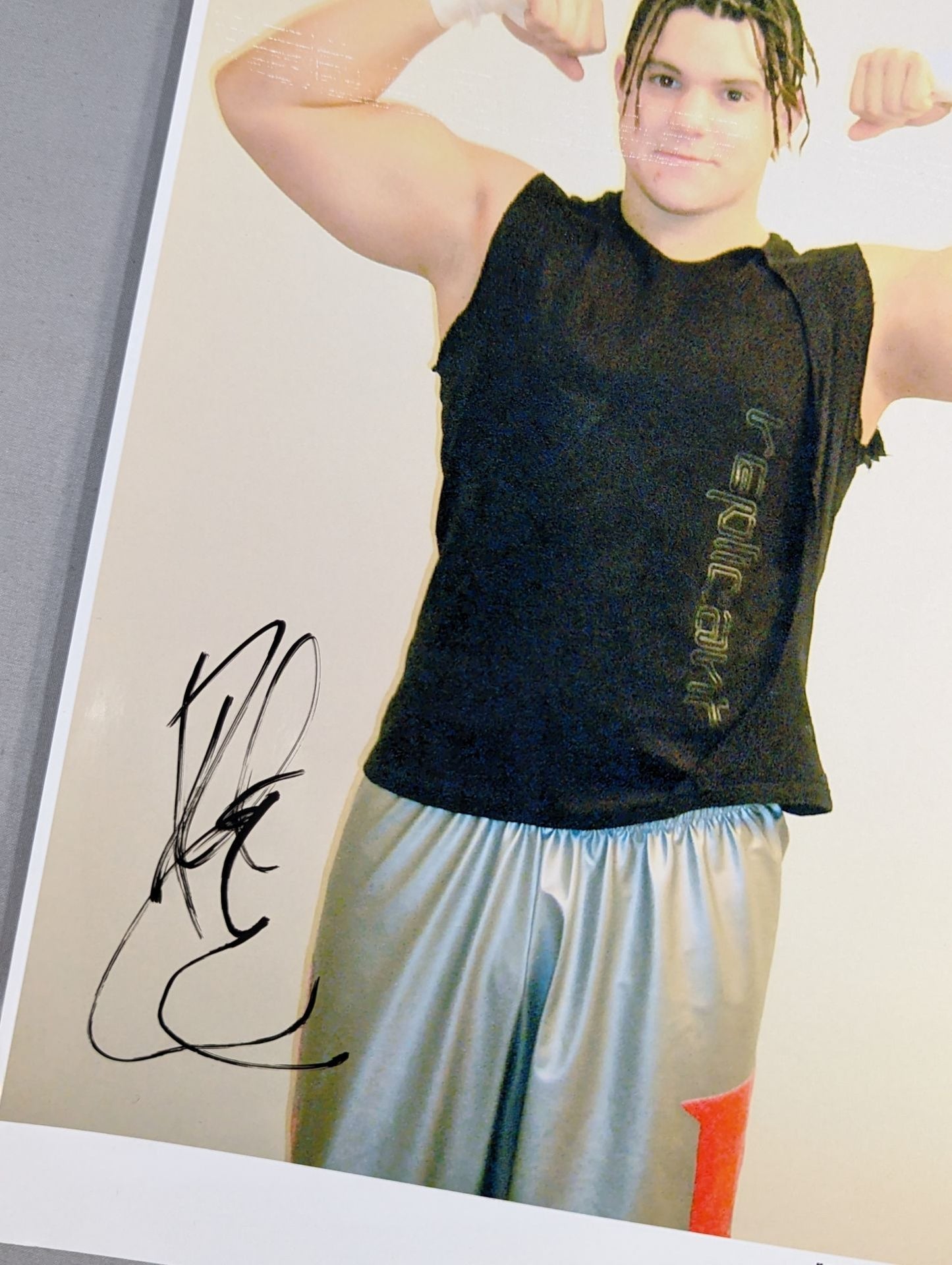 エディ・エドワーズ 直筆サイン入りポートレート(A-4)