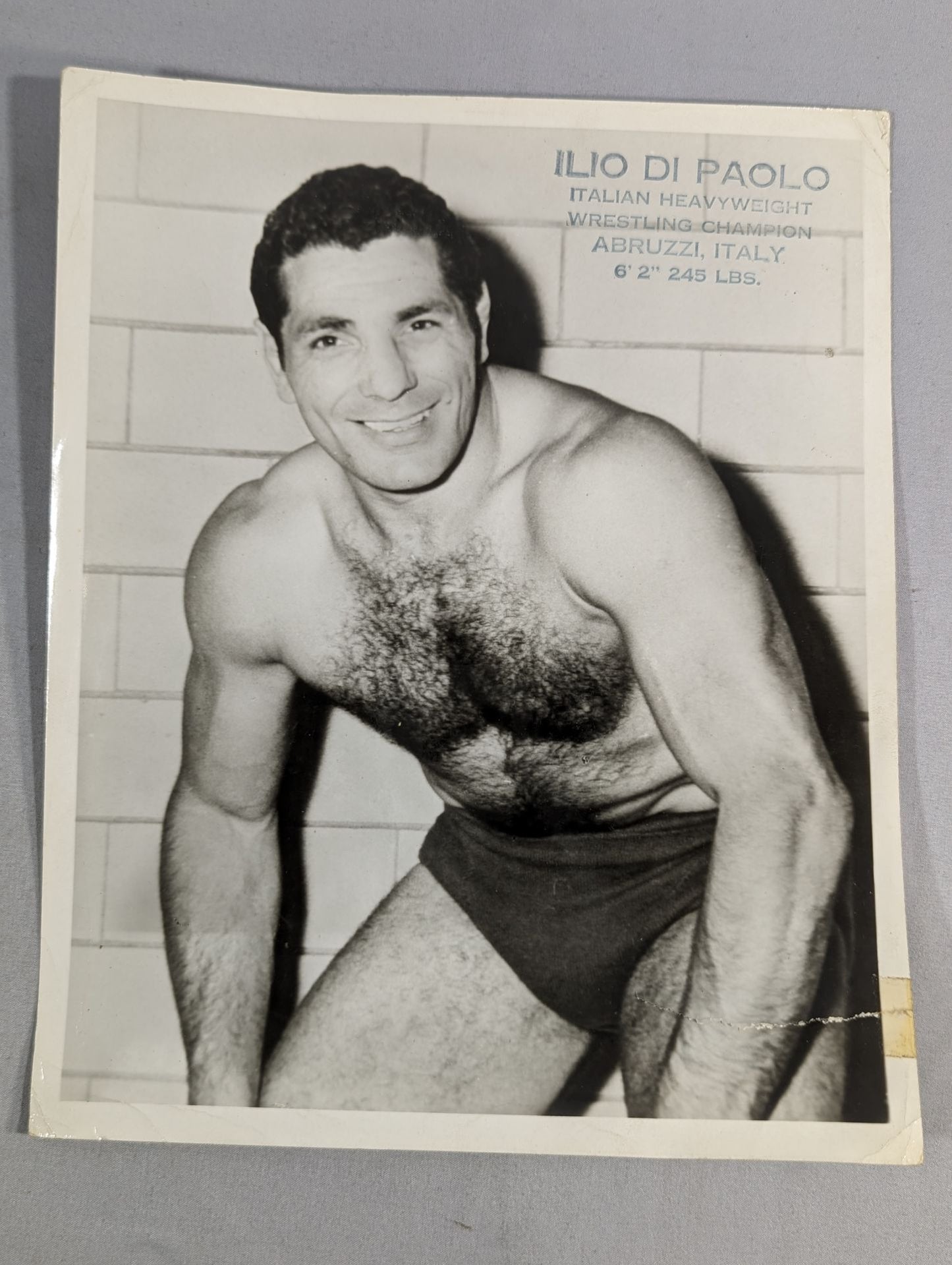 イリオ・デ・パオロ 白黒ポートレート