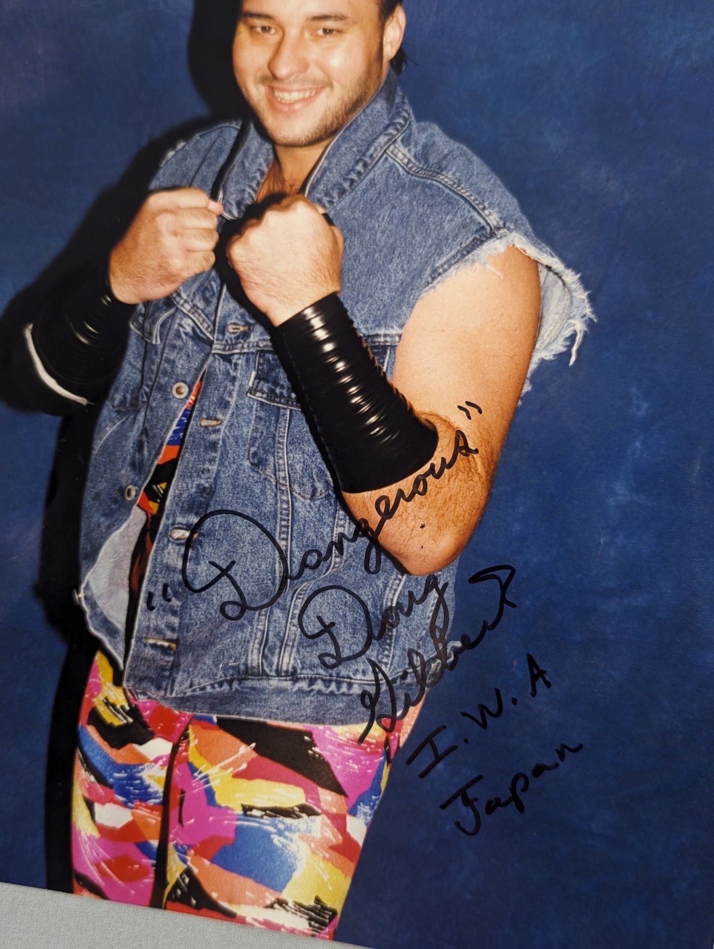 ダグ・ギルバート 直筆サイン入りポートレート