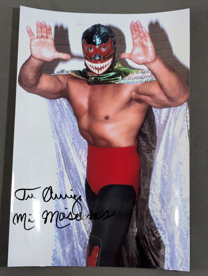 Mil Mascaras  hand signed autograph Pro-Photo  (B-7)