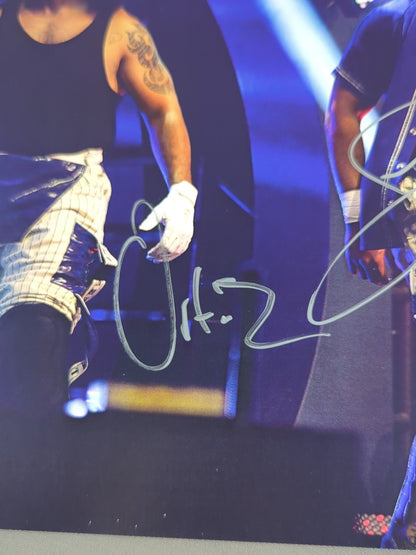 ★AEW★ サンタナ＆オルティス 直筆Wサイン入りポートレート(A-1)