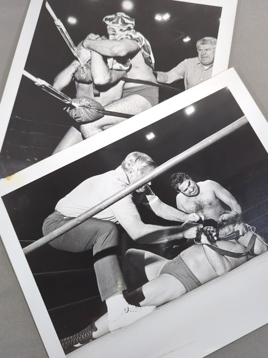 タイガー・ジェット・シン 白黒大判写真2枚セット