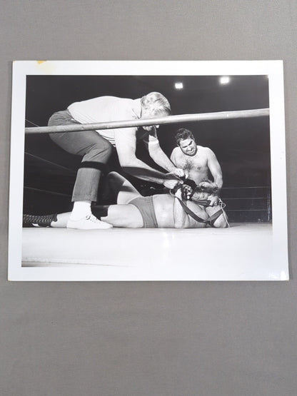 タイガー・ジェット・シン 白黒大判写真2枚セット