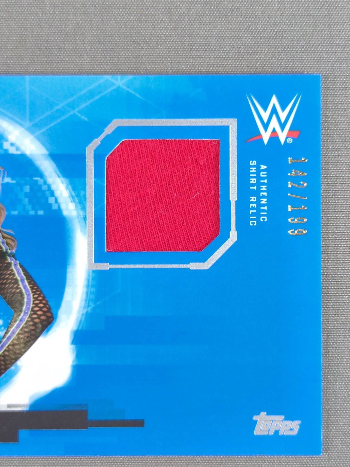 2017 WWE topps アリシア・フォックス 公式レリックカード(コスチューム)