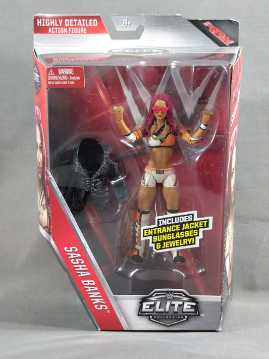 Sasha Banks (orange×white costume)