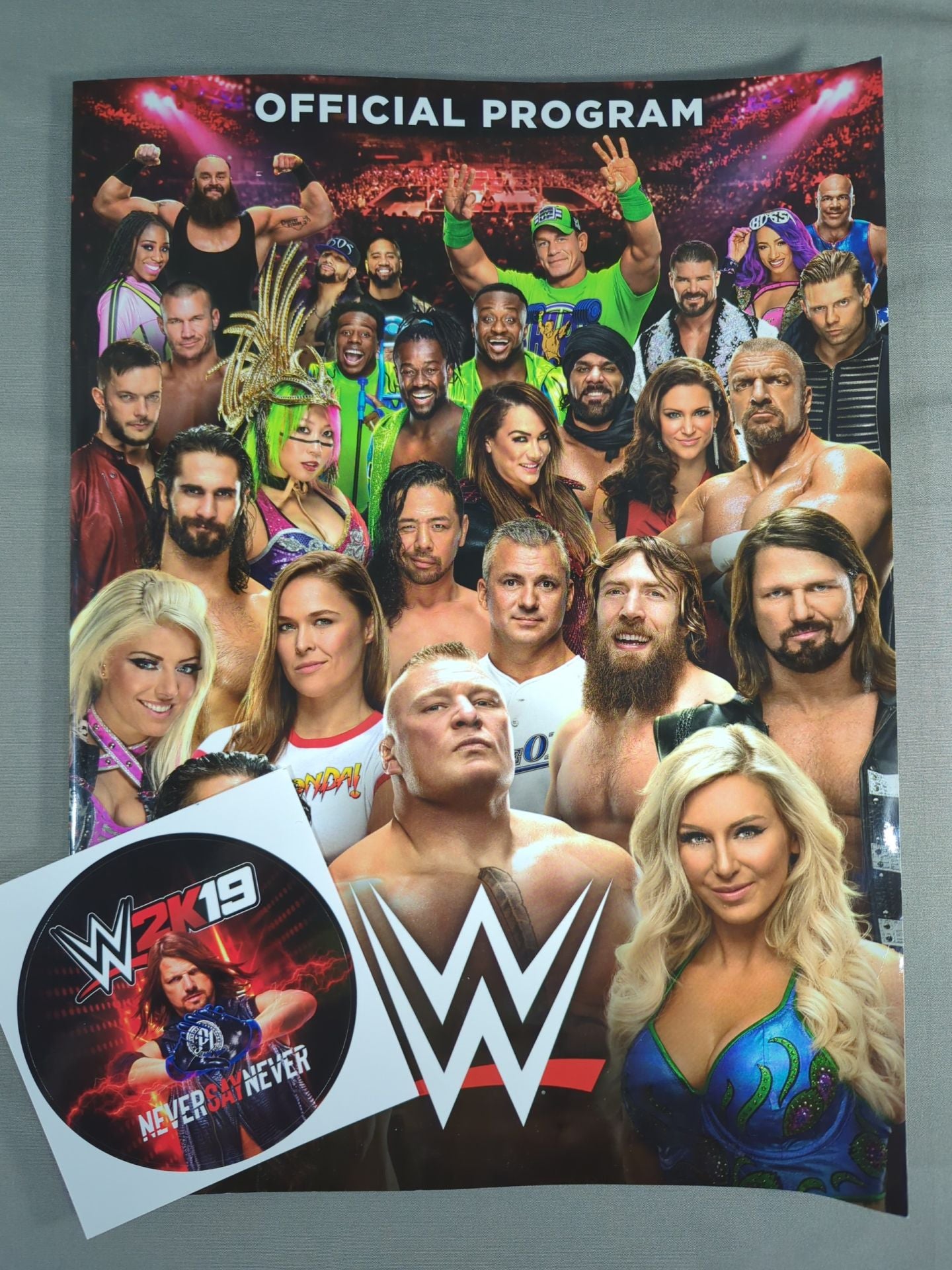 WWE OFFICIAL PROGRAM 2018